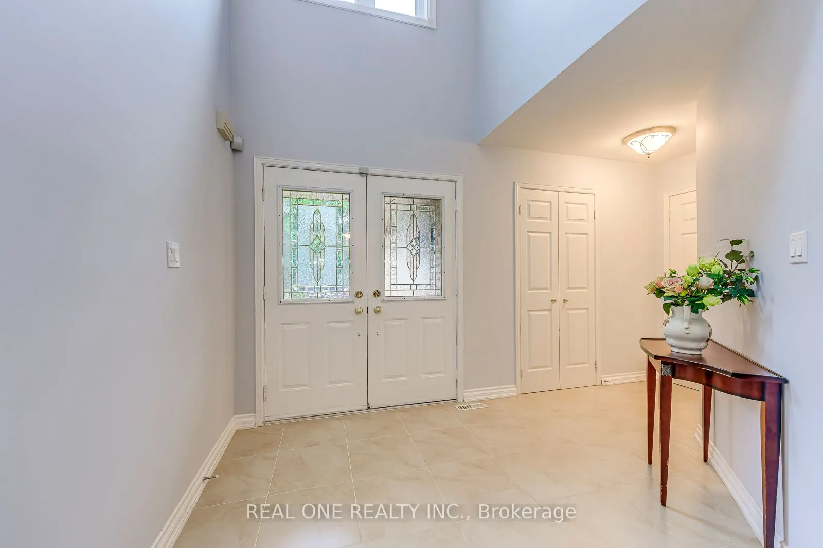 1237 Woodview Drive