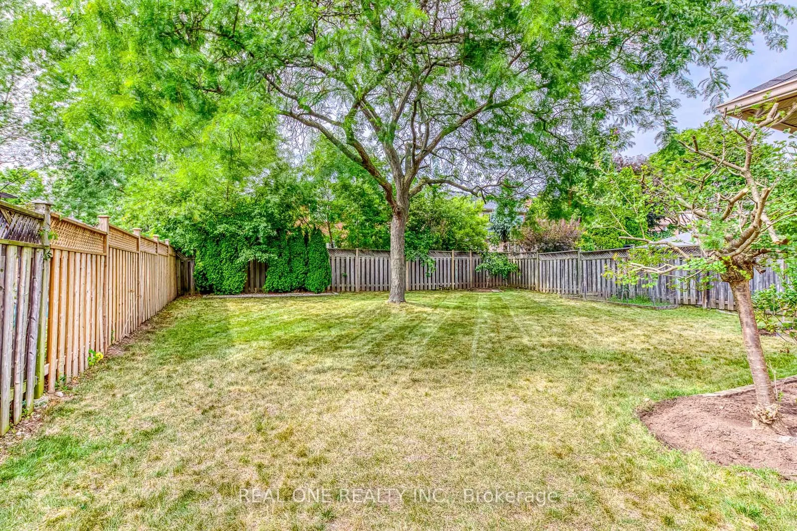 1237 Woodview Drive