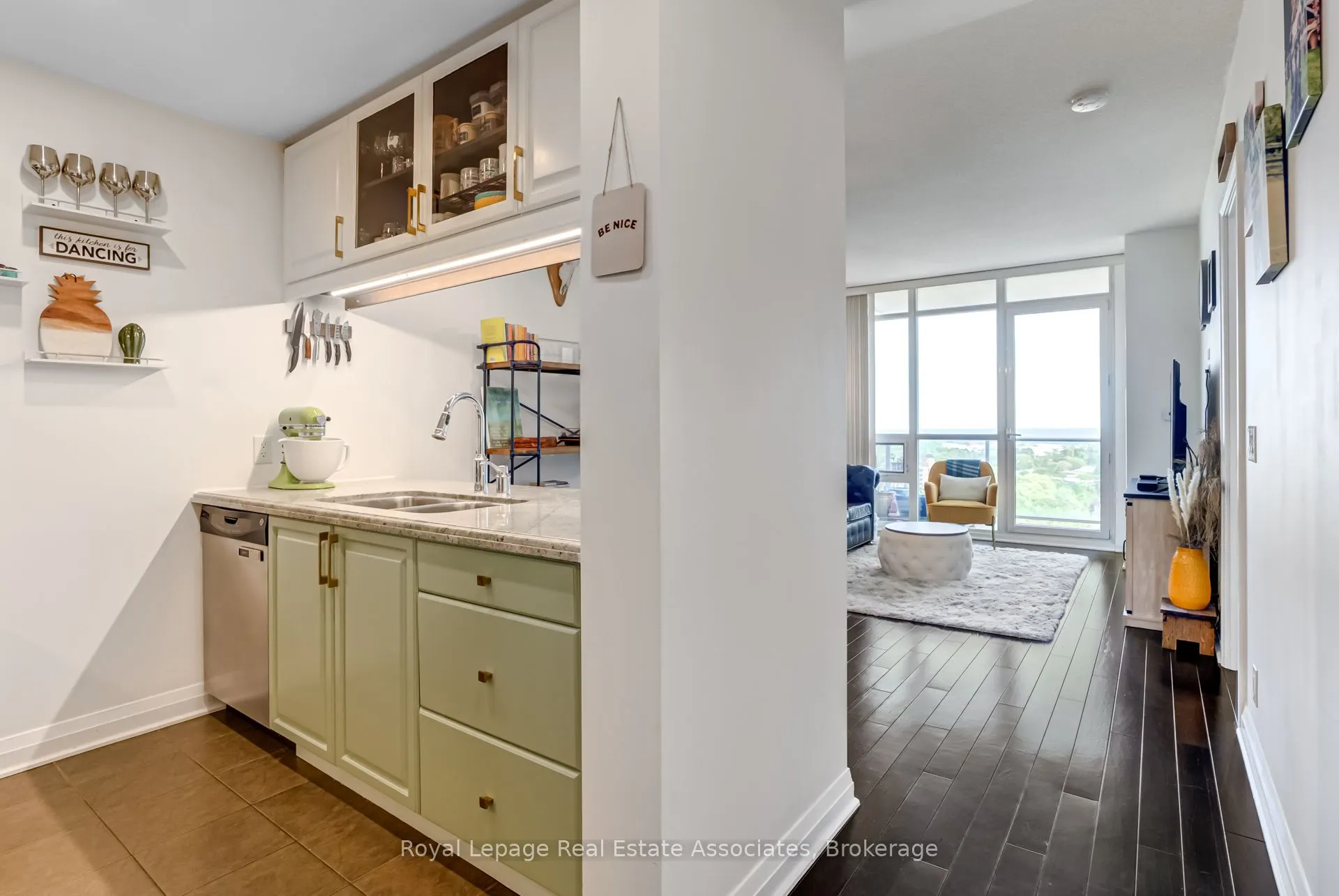 1055 Southdown Road, #Lph09