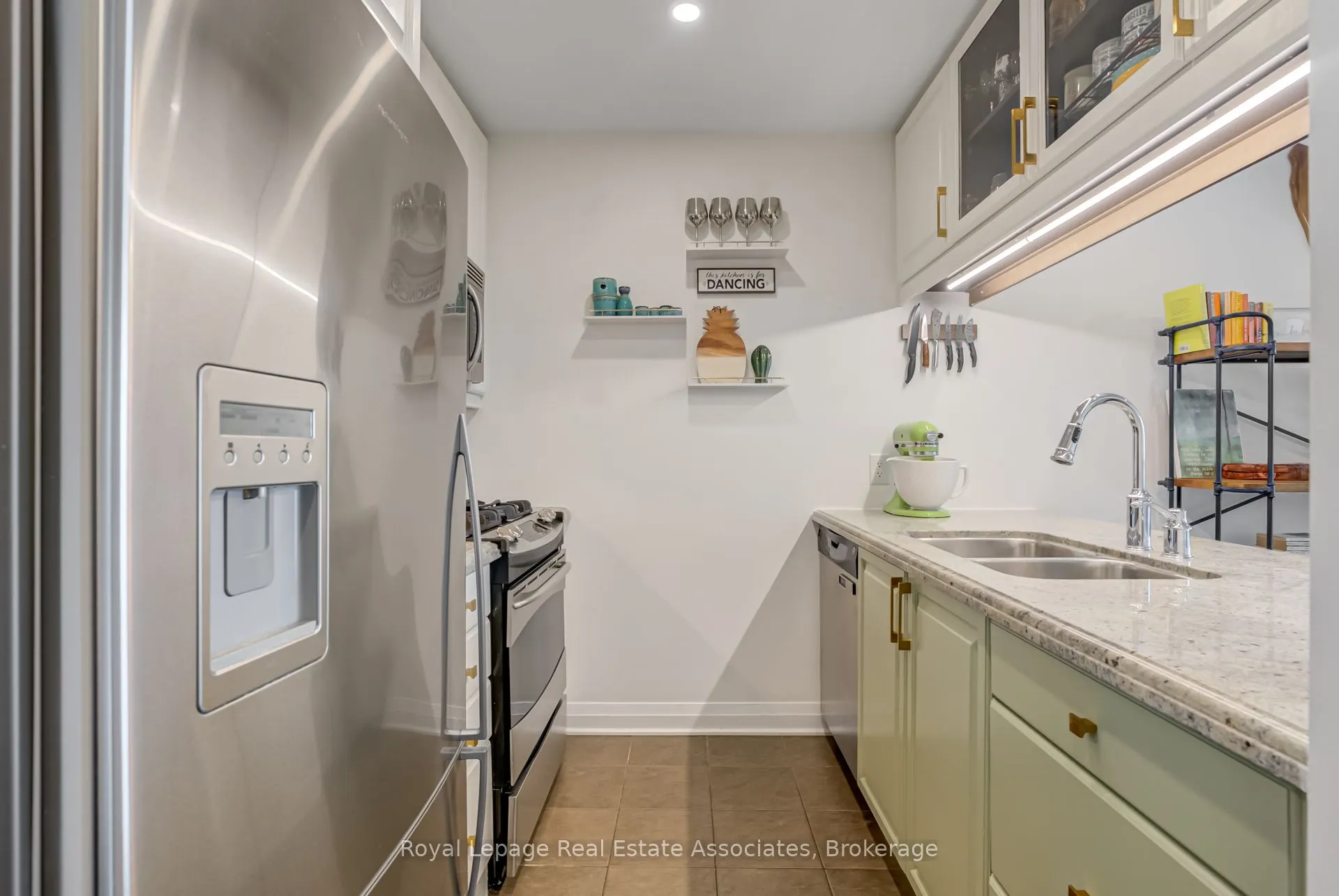 1055 Southdown Road, #Lph09