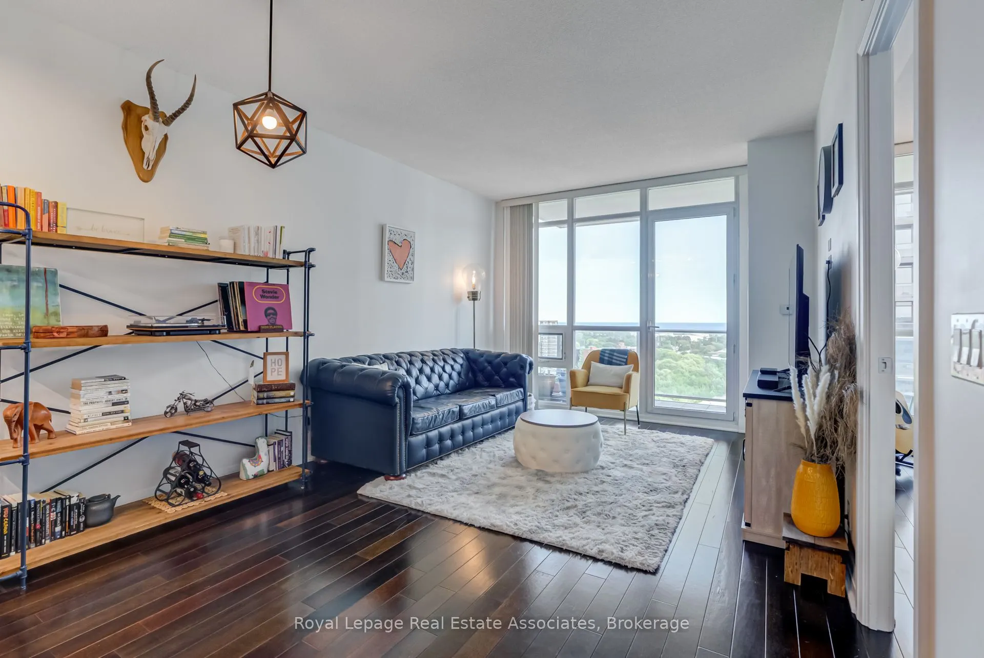 1055 Southdown Road, #Lph09