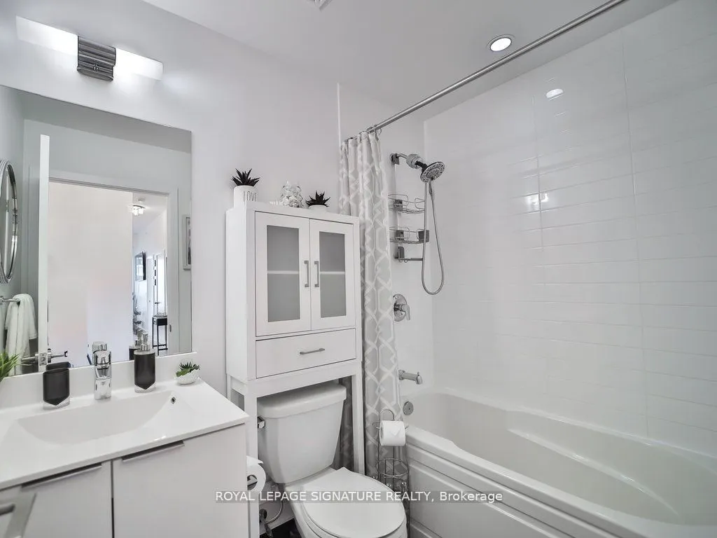 30 Shore Breeze Drive, #913