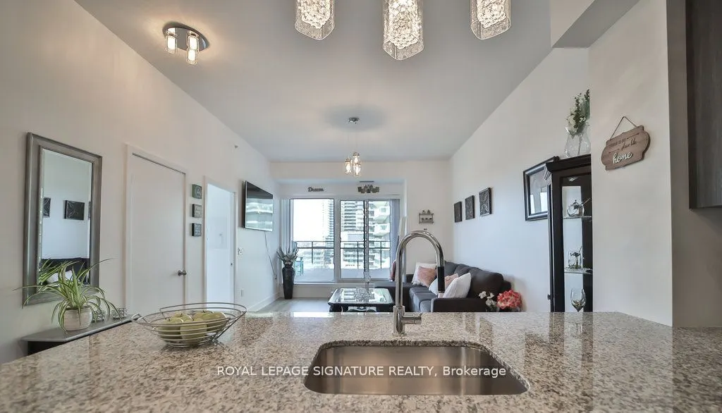 30 Shore Breeze Drive, #913