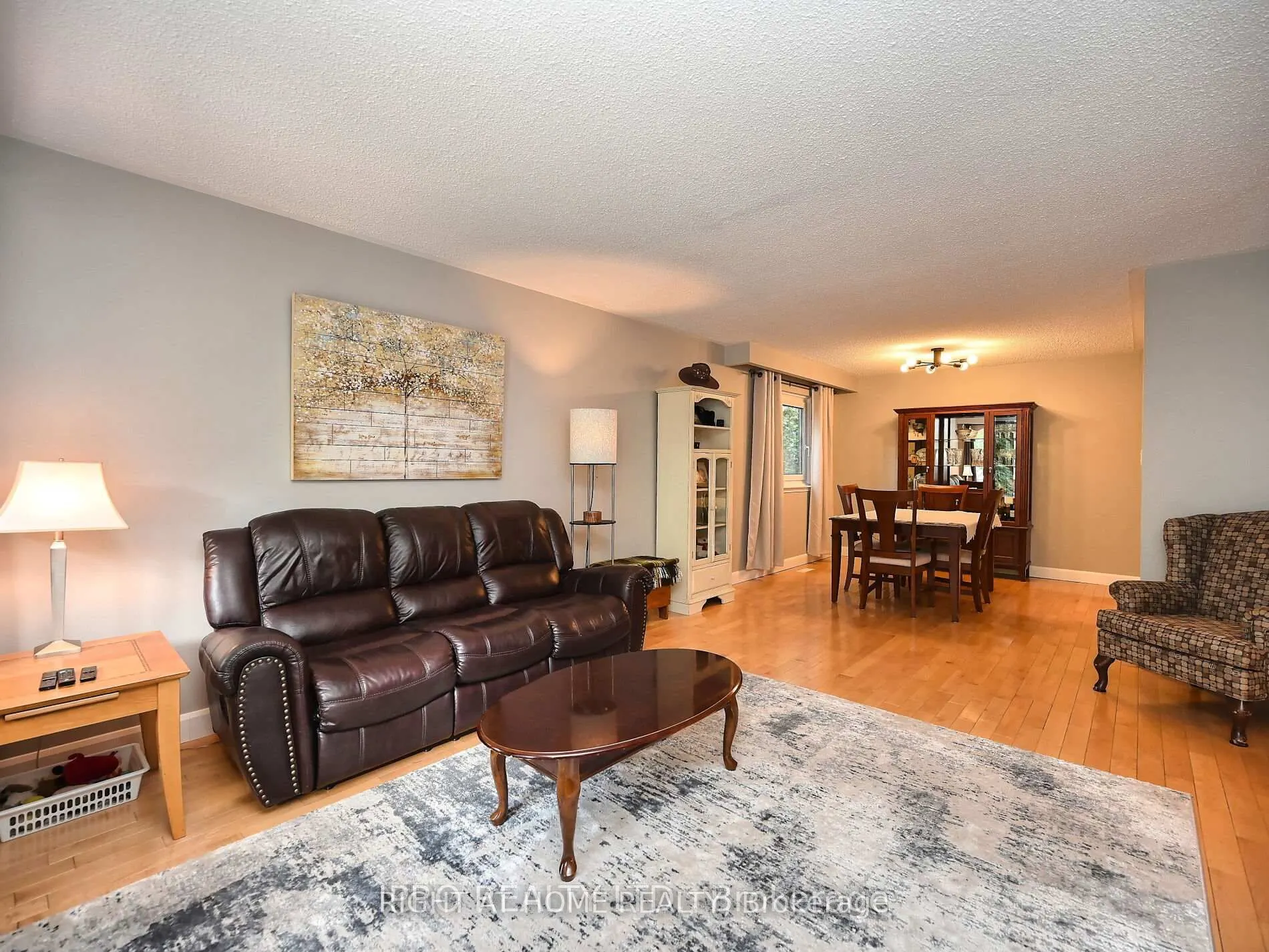 986 Vanier Drive