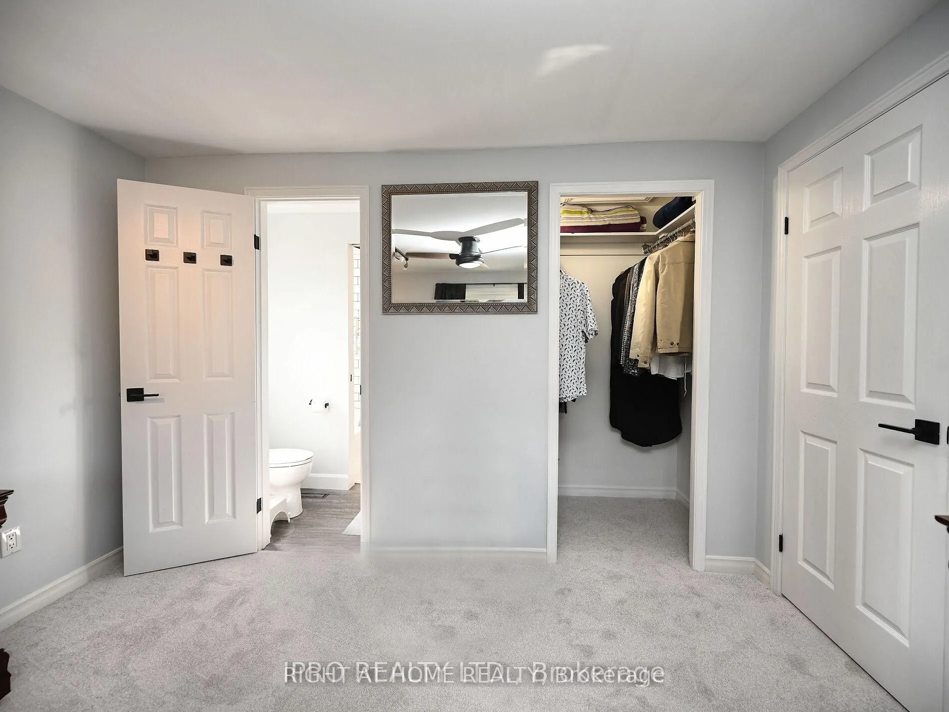 986 Vanier Drive
