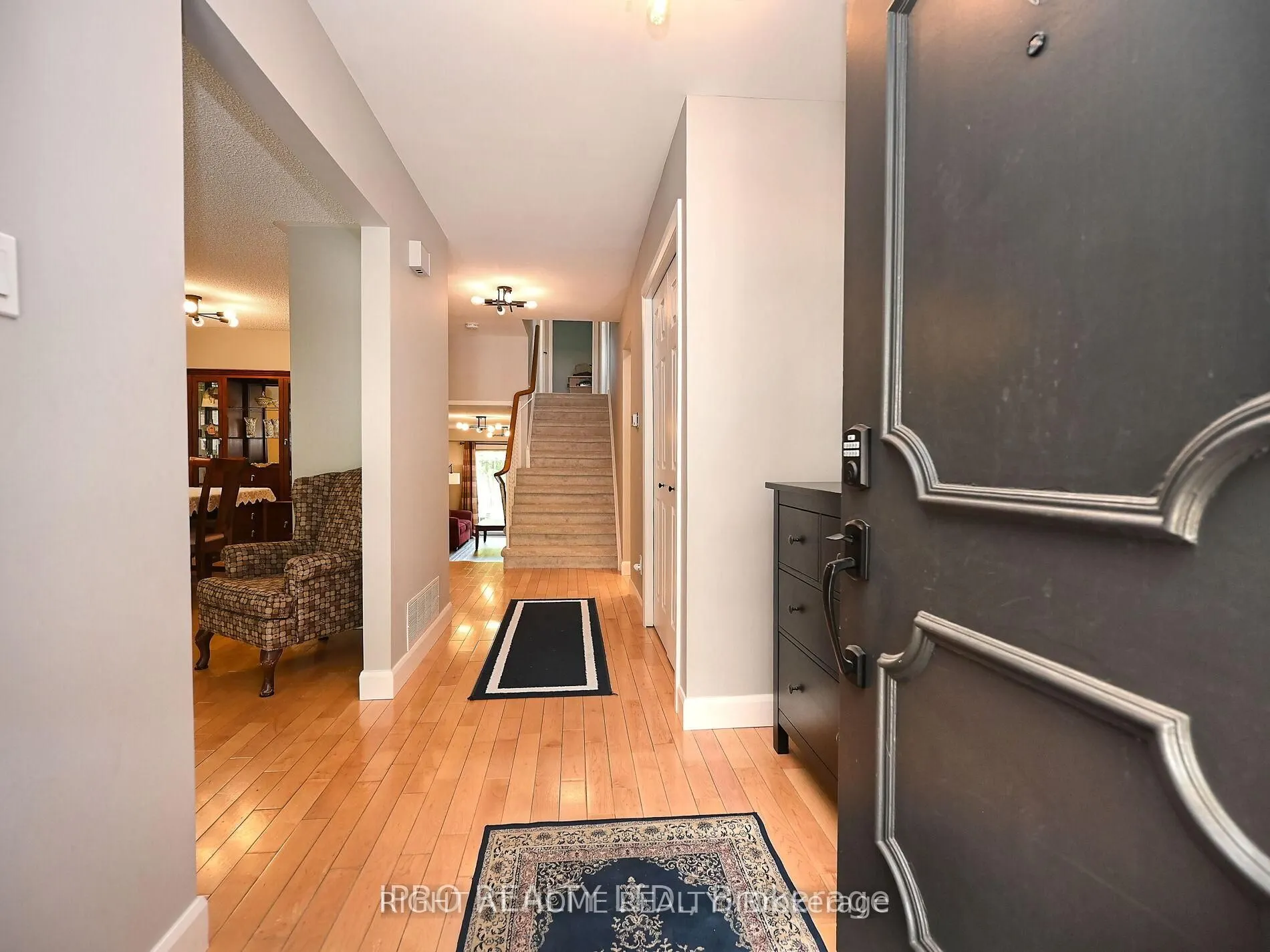 986 Vanier Drive