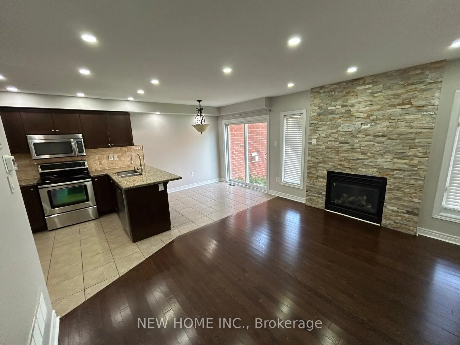 498 Vaughan Court