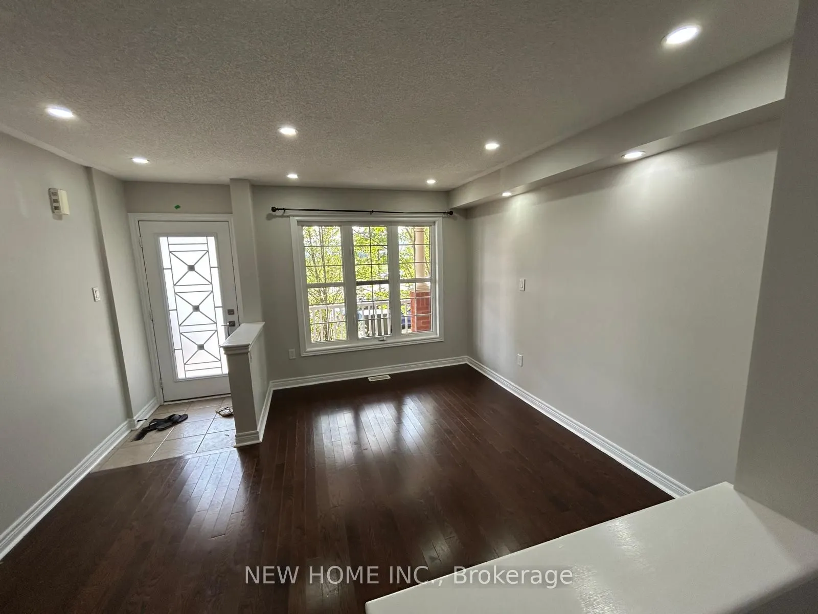 498 Vaughan Court