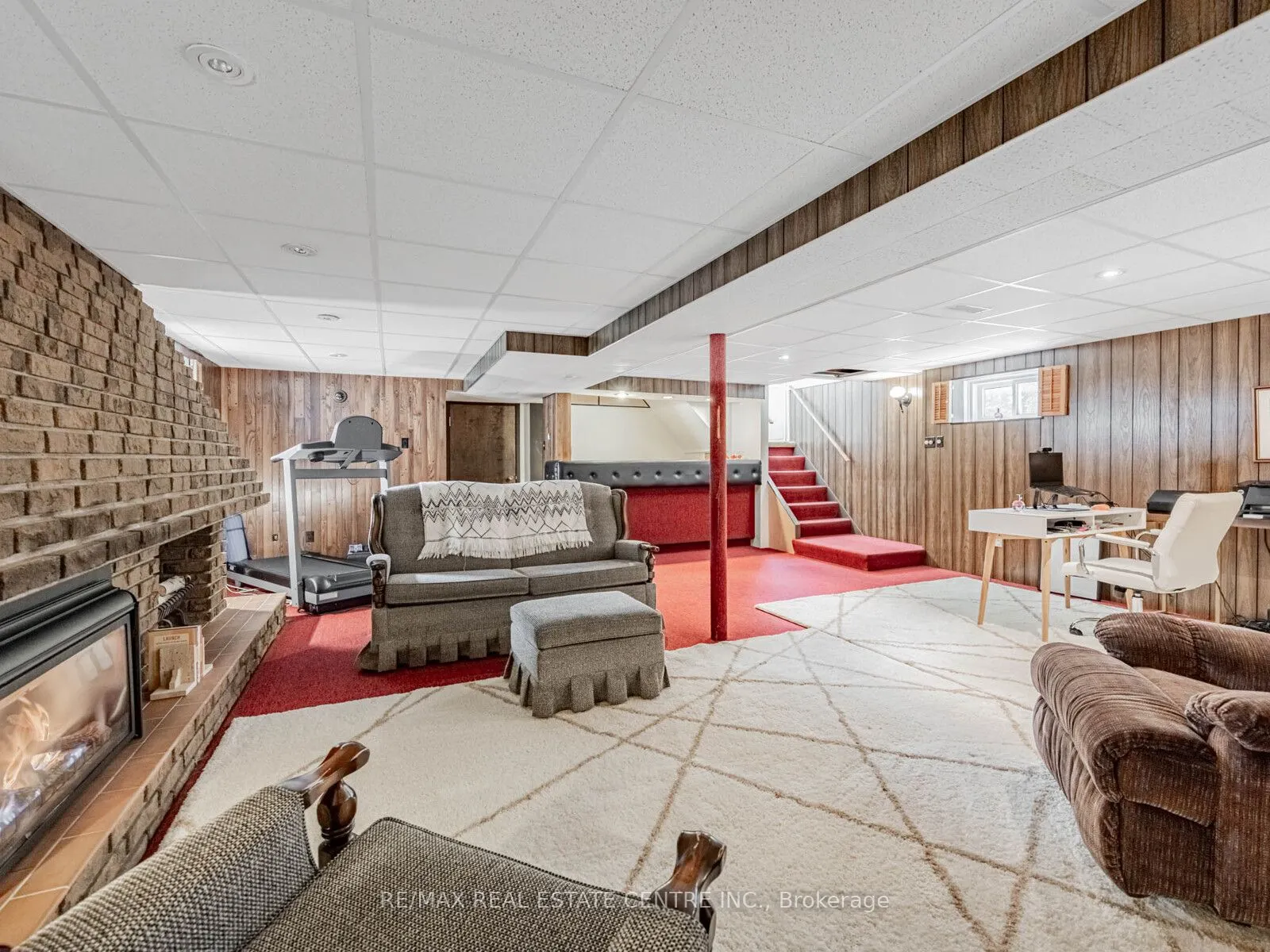 106 Mercury Road