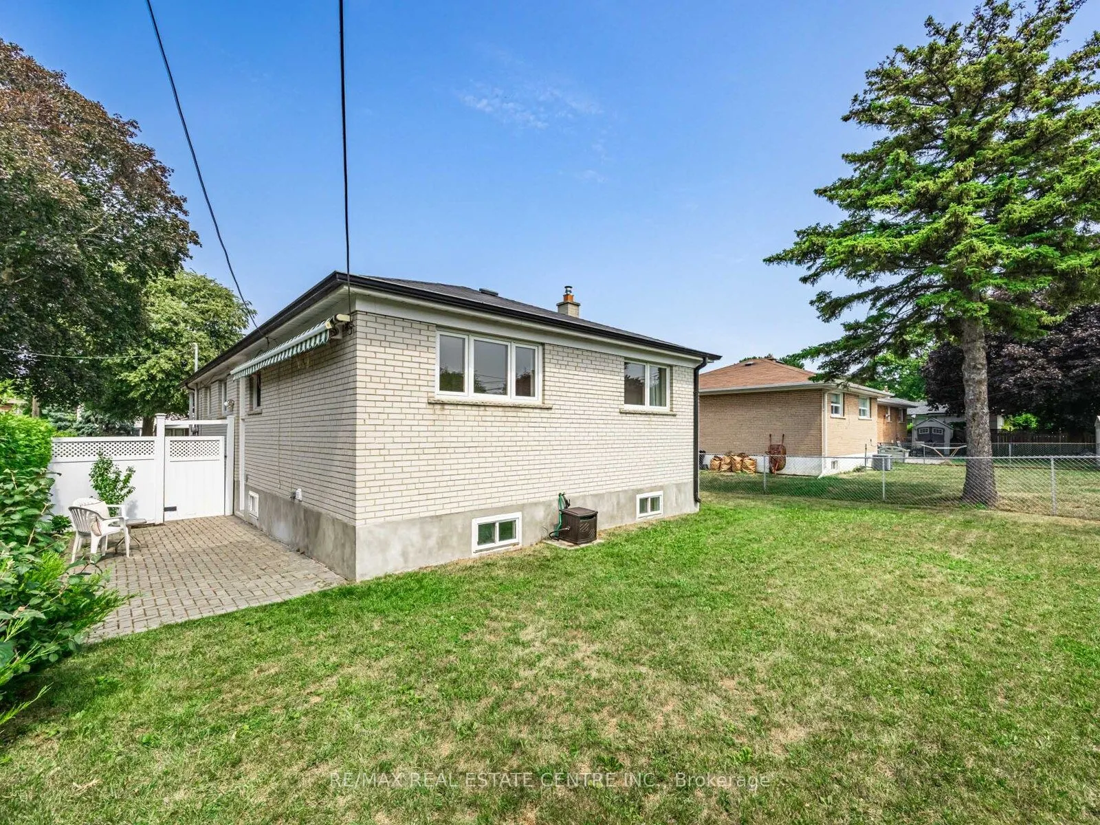 106 Mercury Road