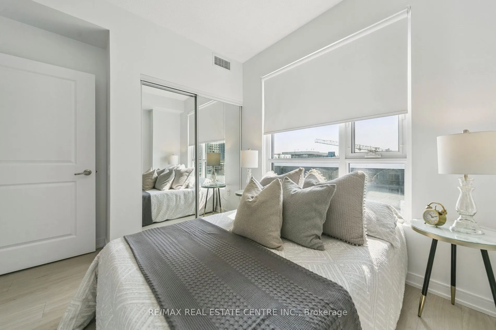 8 Nahani Way, #821