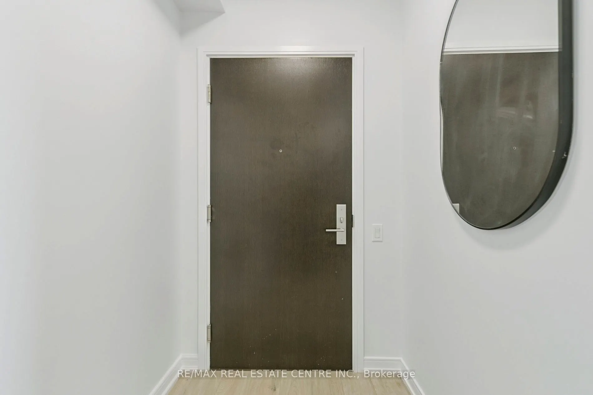8 Nahani Way, #821