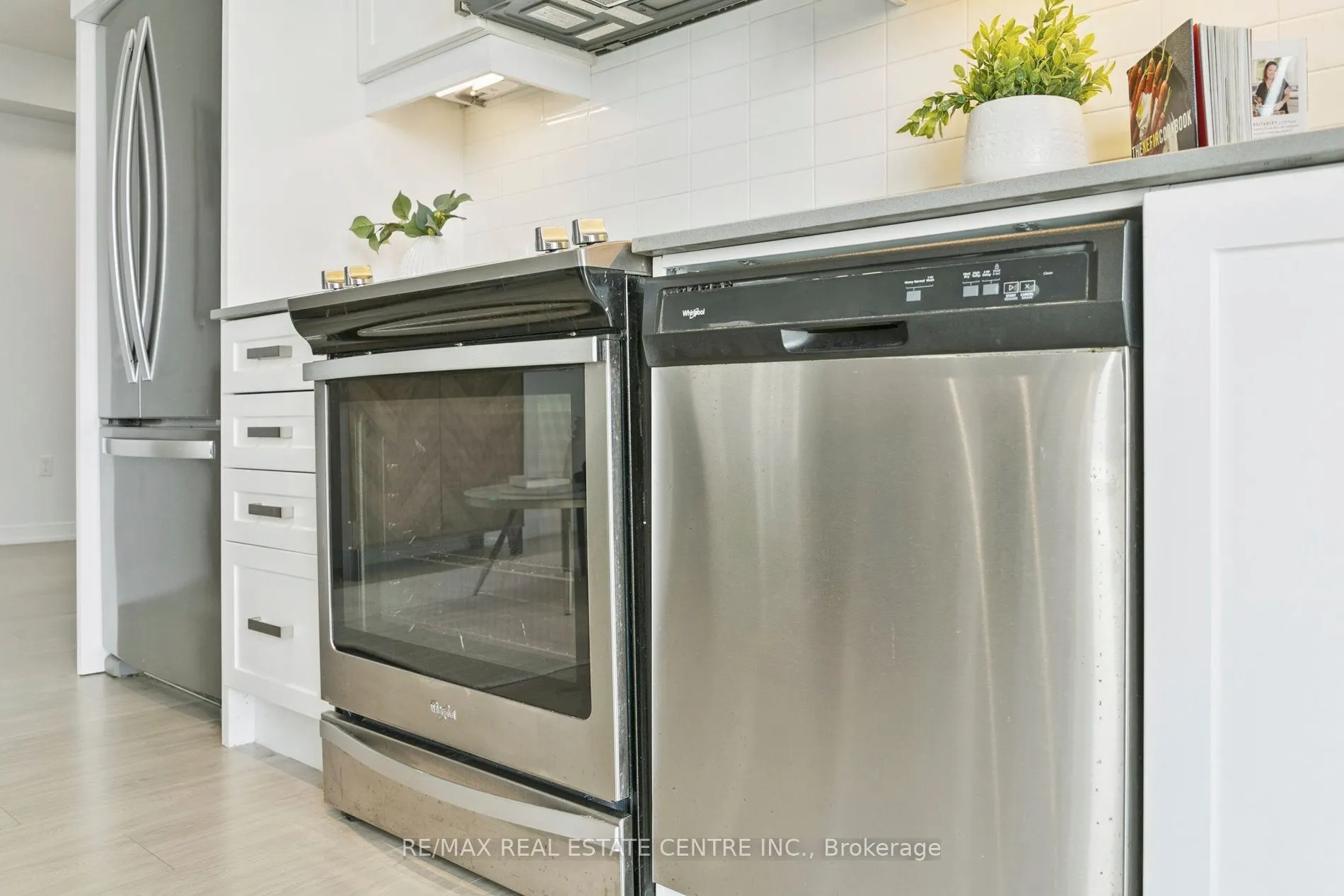 8 Nahani Way, #821