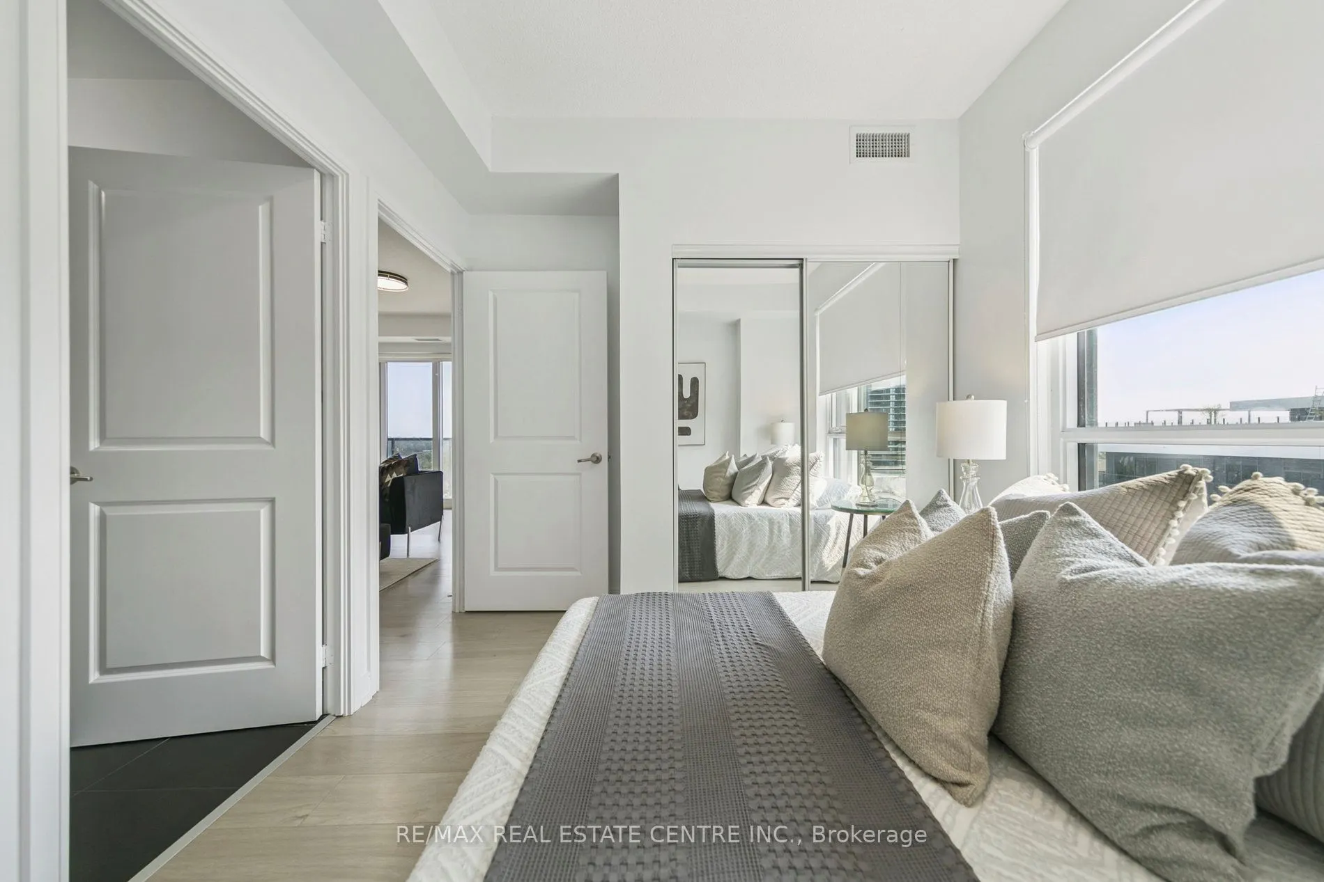 8 Nahani Way, #821