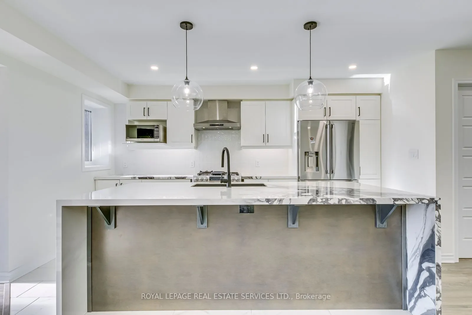 1125 Leger Way, #22
