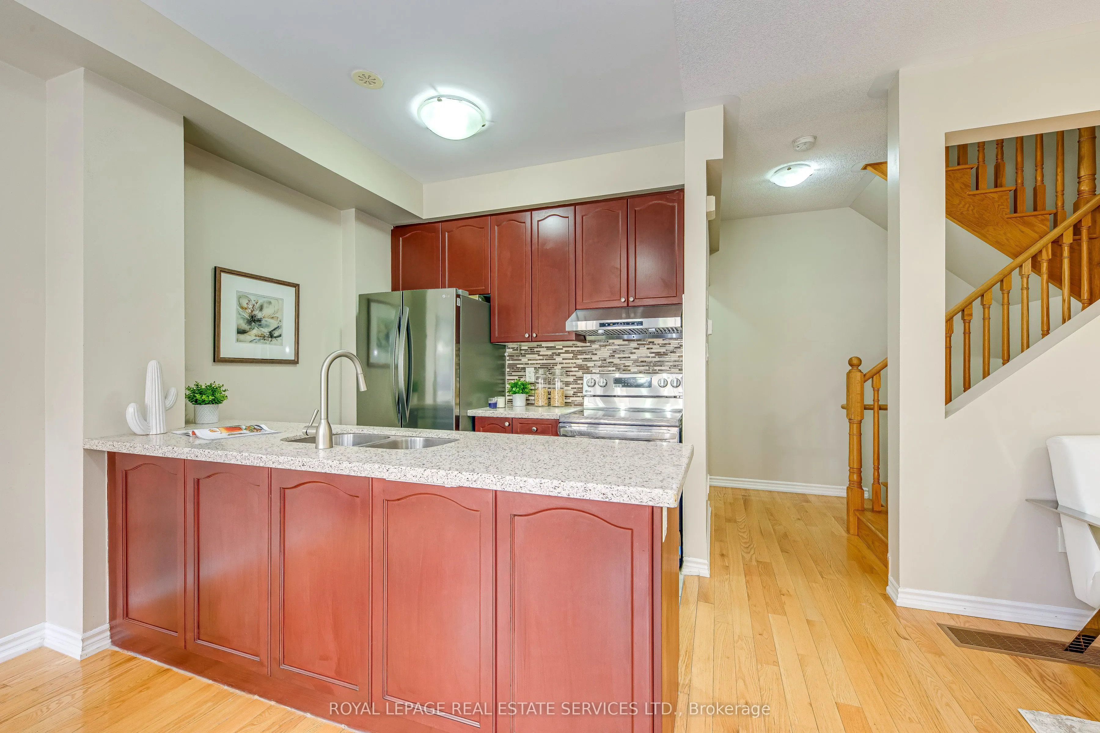 2435 GREENWICH Drive, #12