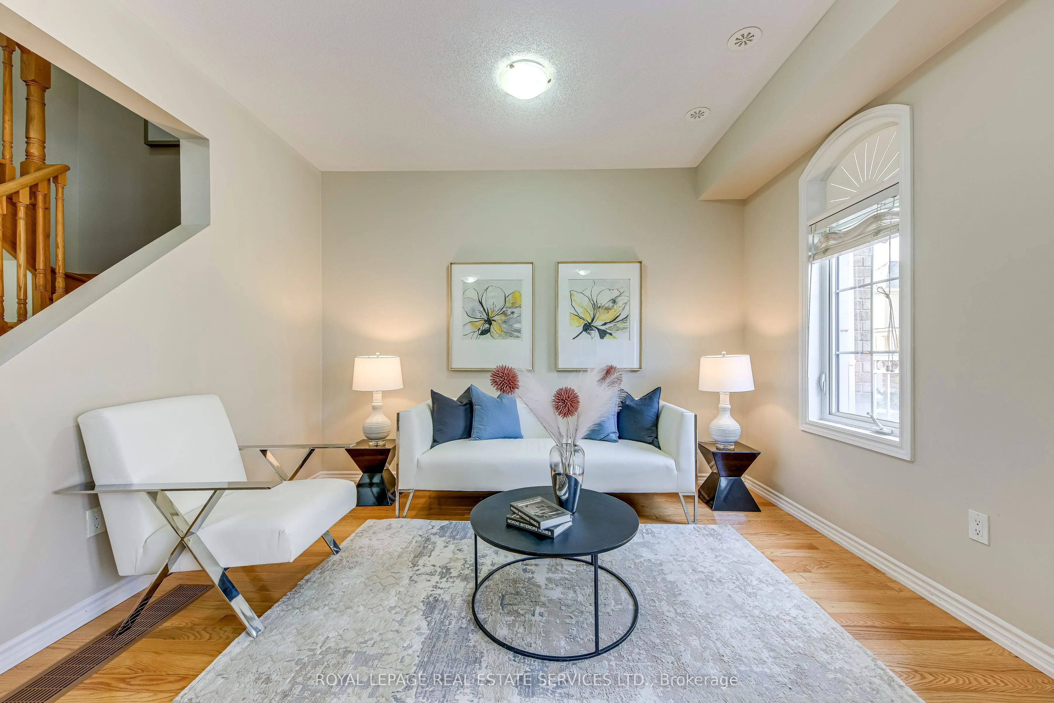 2435 GREENWICH Drive, #12