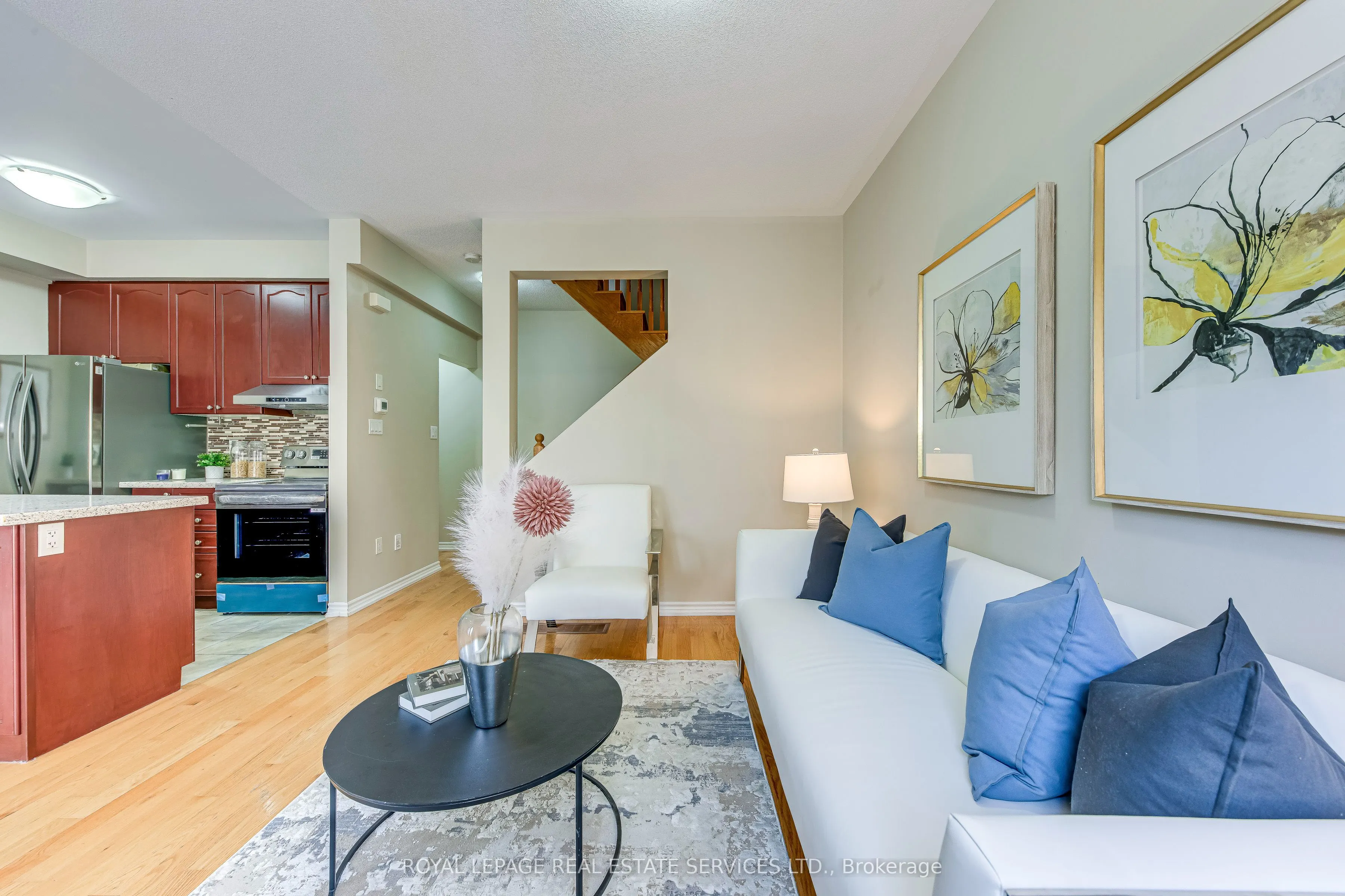 2435 GREENWICH Drive, #12