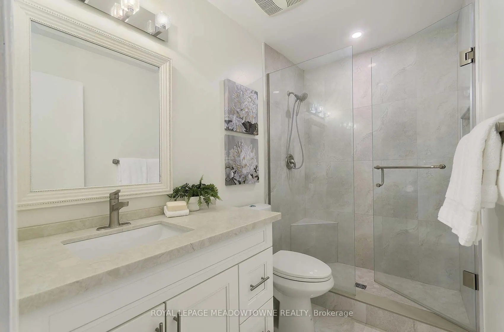 3600 Colonial Drive, #2
