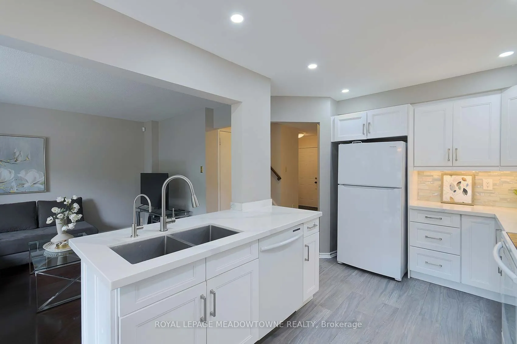 3600 Colonial Drive, #2