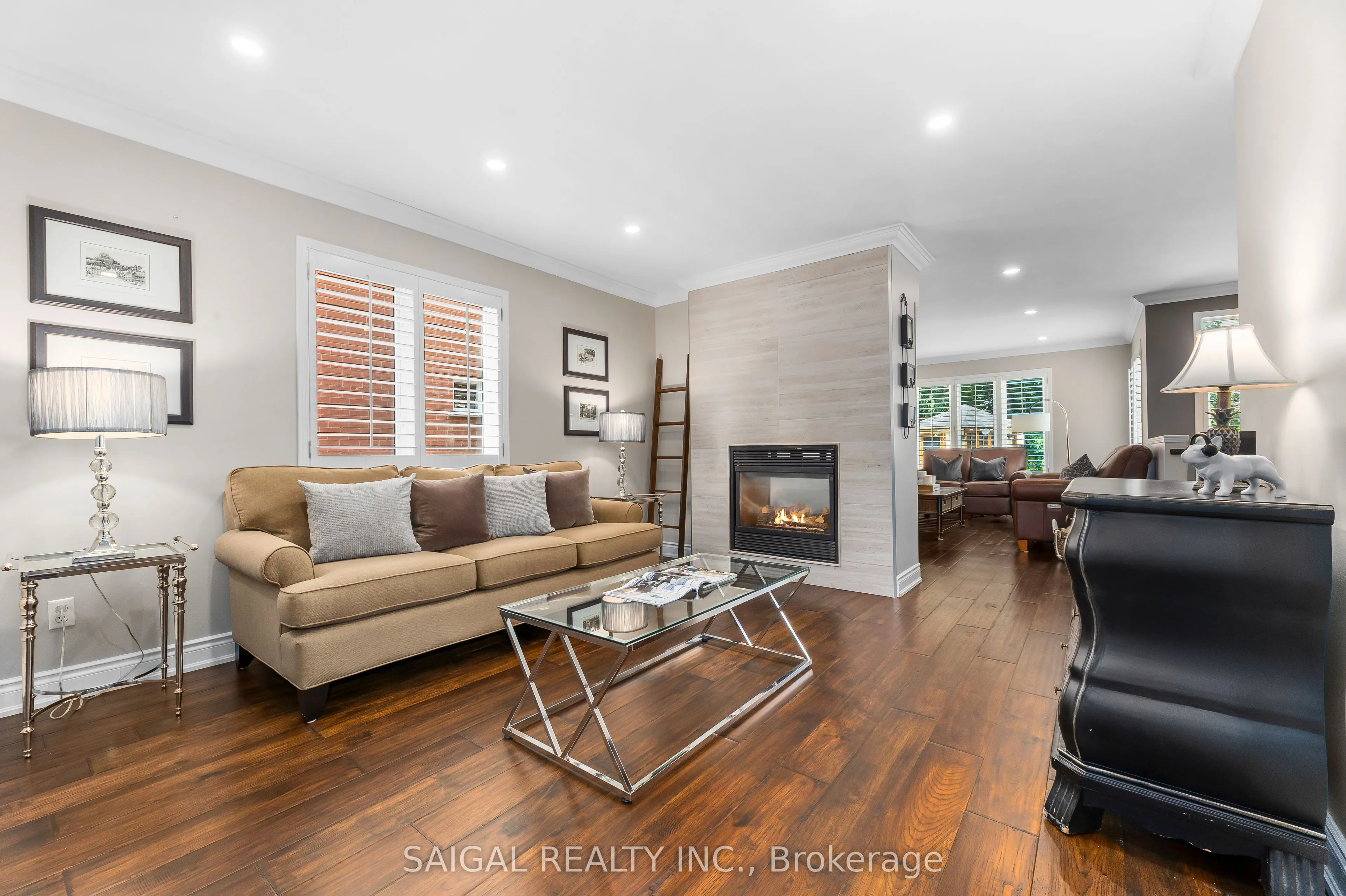 7174 Upton Crescent