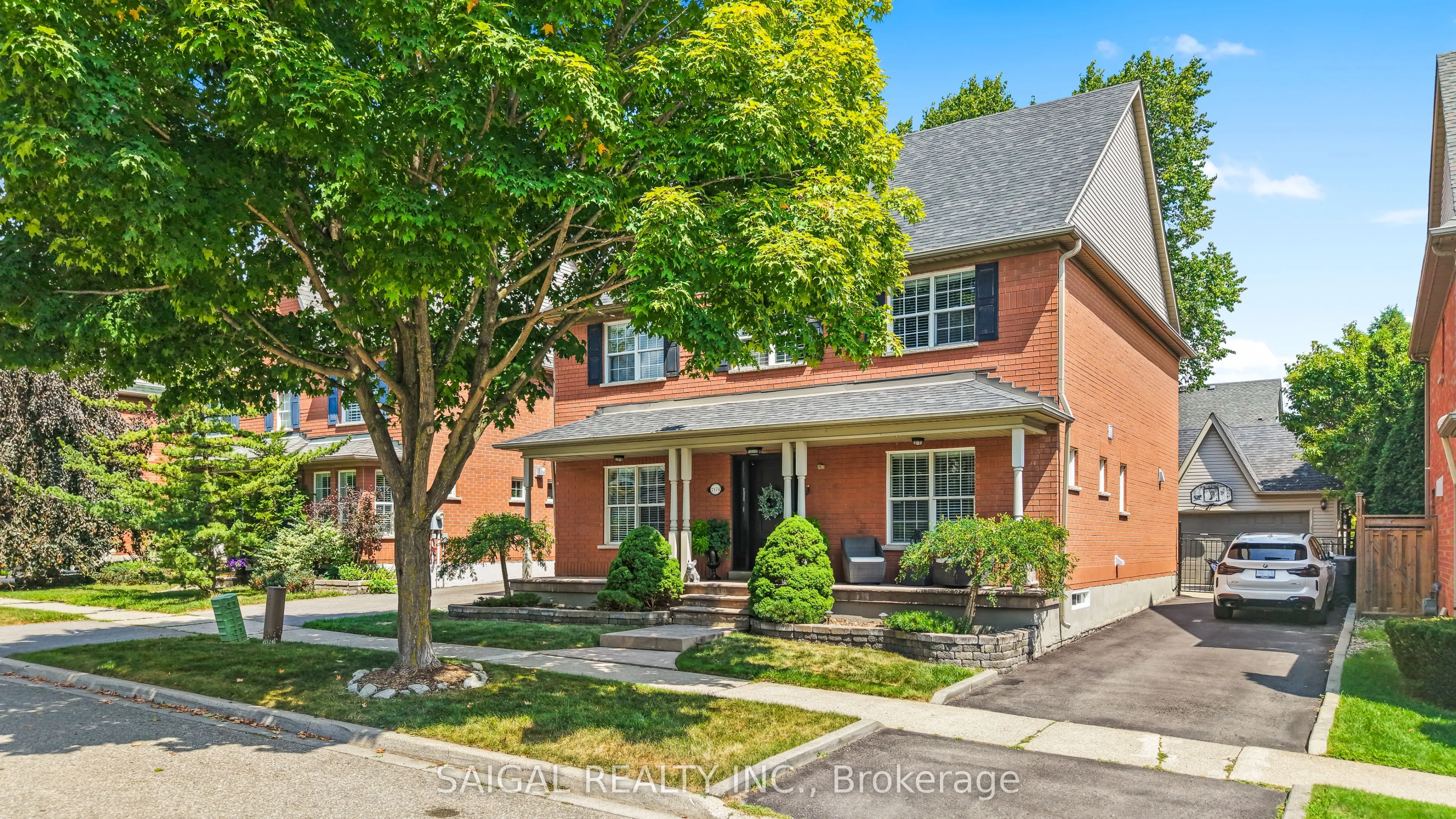 7174 Upton Crescent
