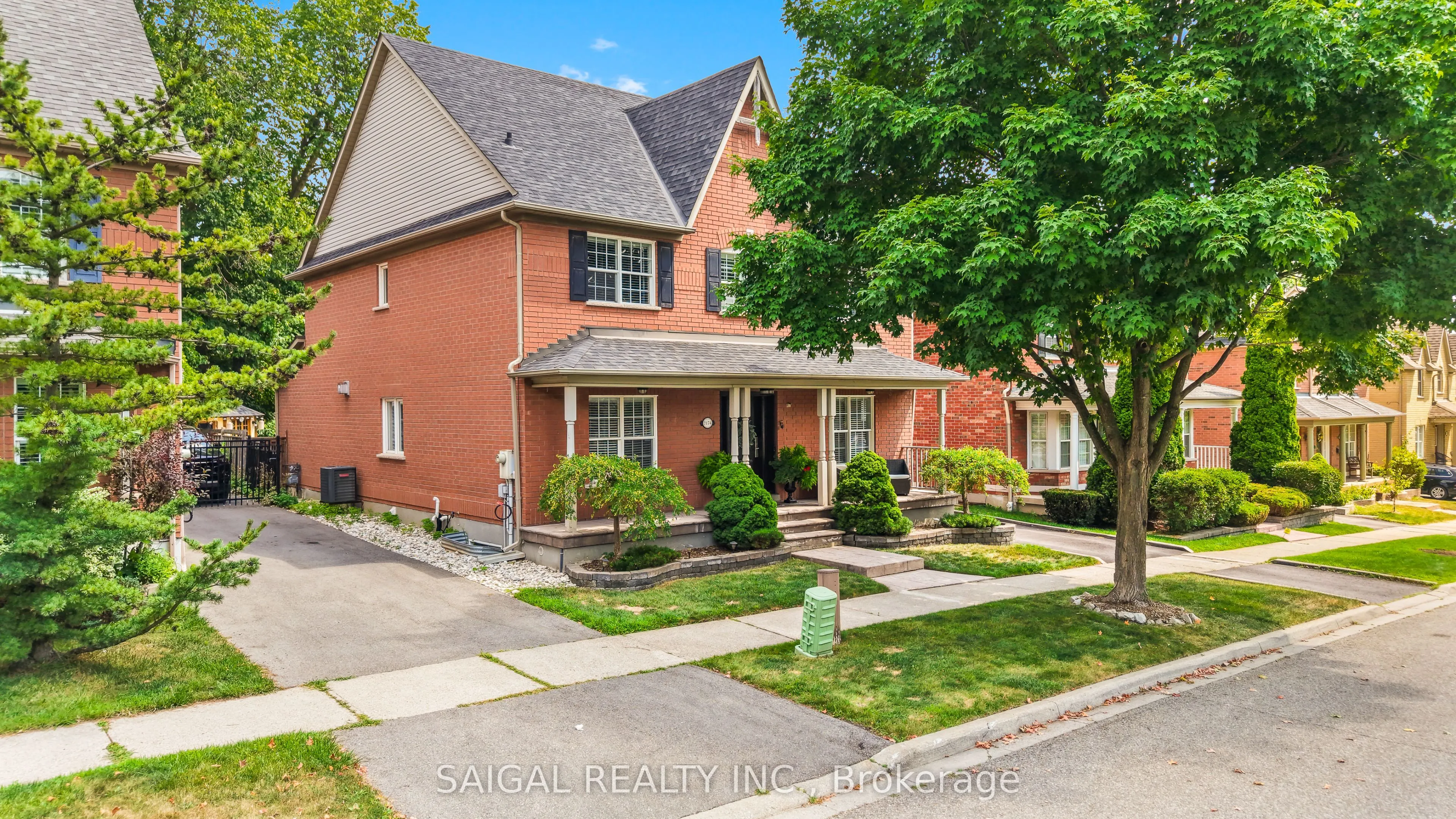 7174 Upton Crescent