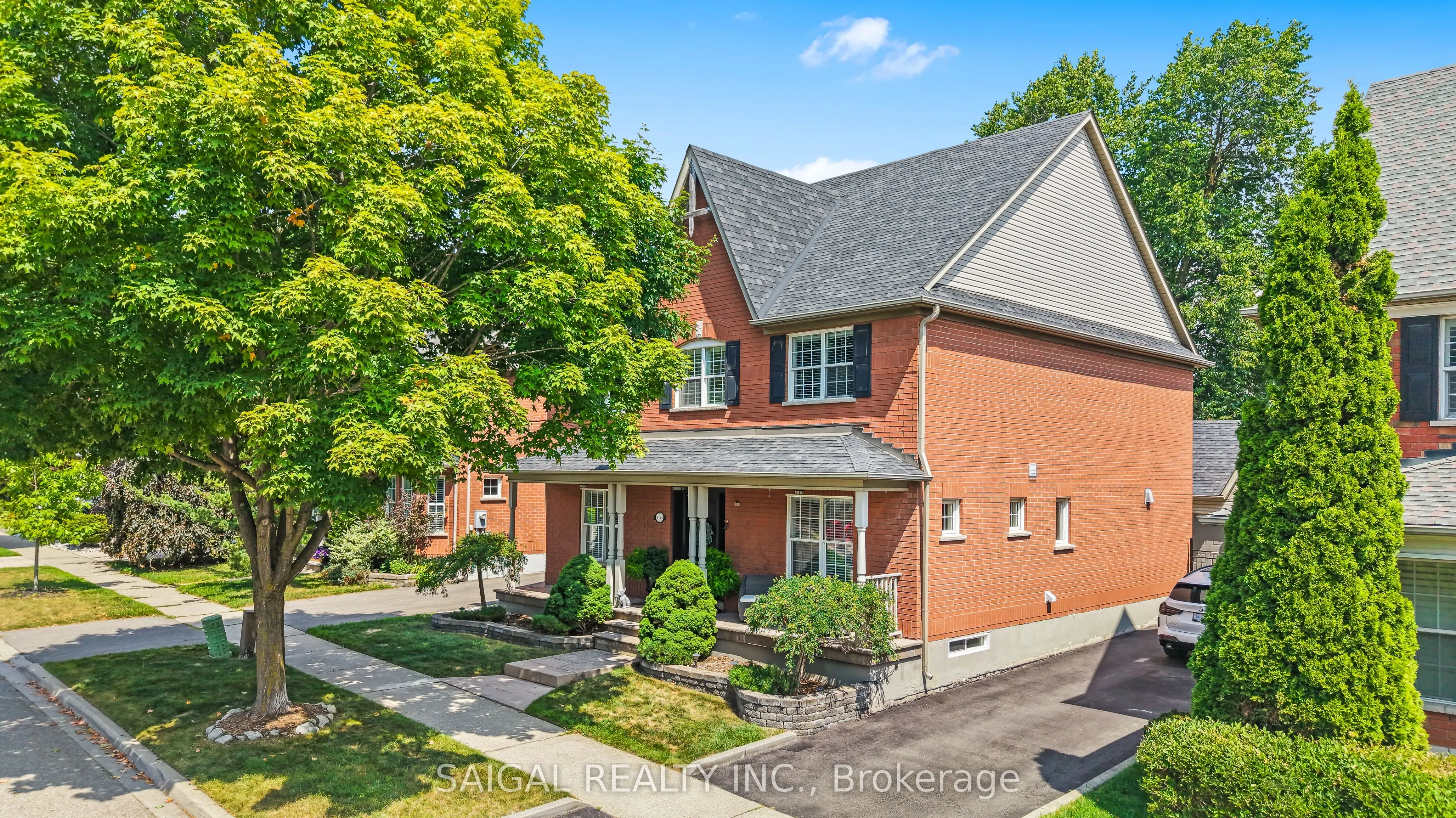 7174 Upton Crescent