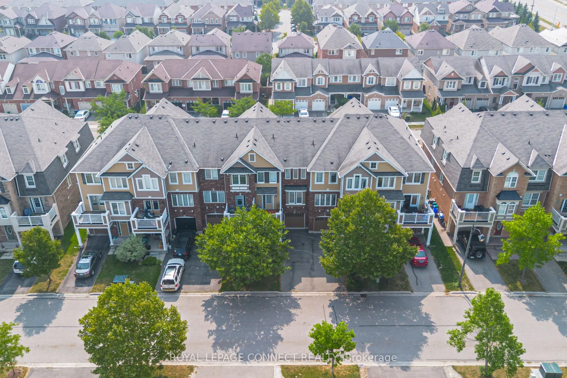 223 Woodley Crescent