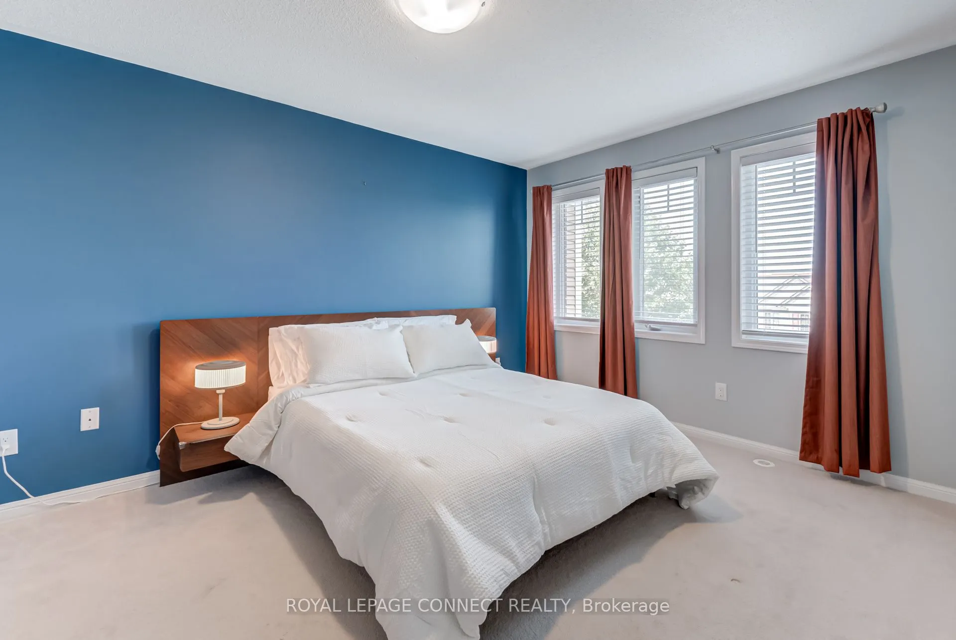 223 Woodley Crescent