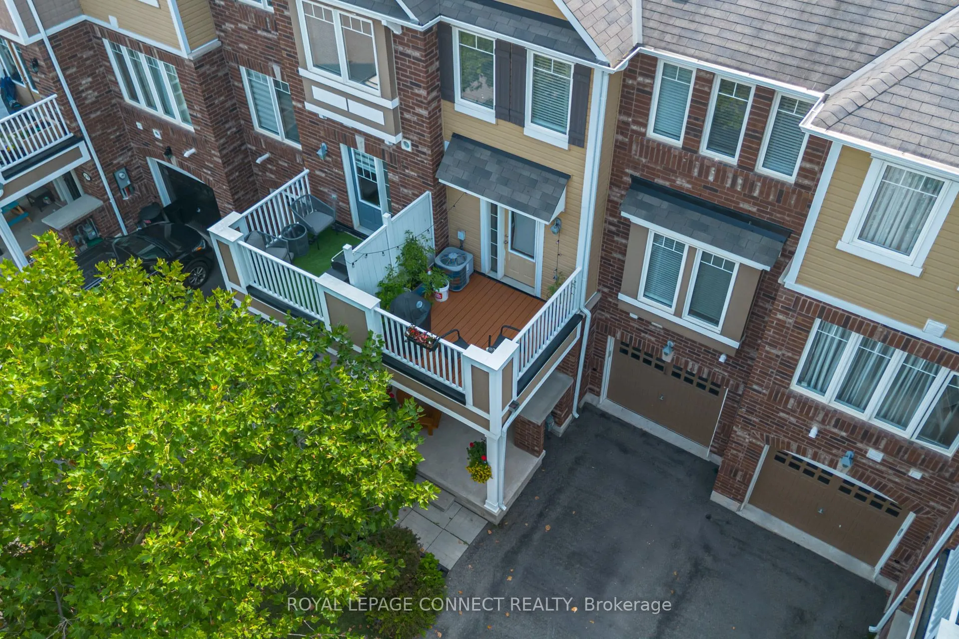 223 Woodley Crescent