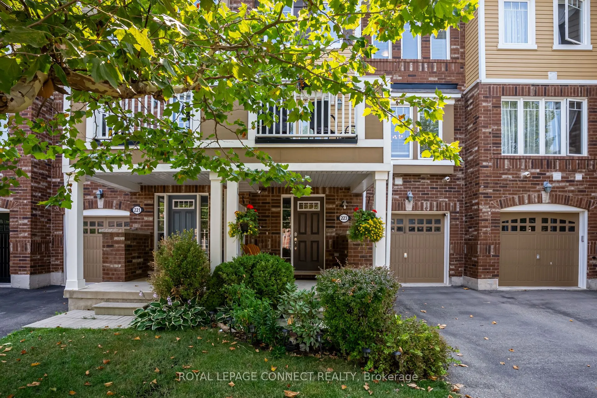 223 Woodley Crescent