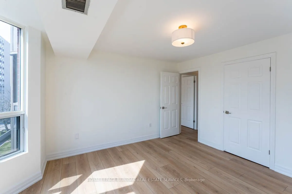 2121 Lakeshore Road, #503