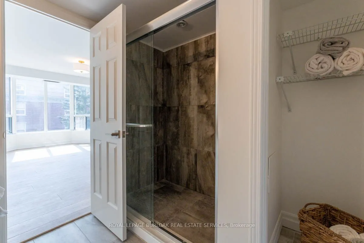 2121 Lakeshore Road, #503