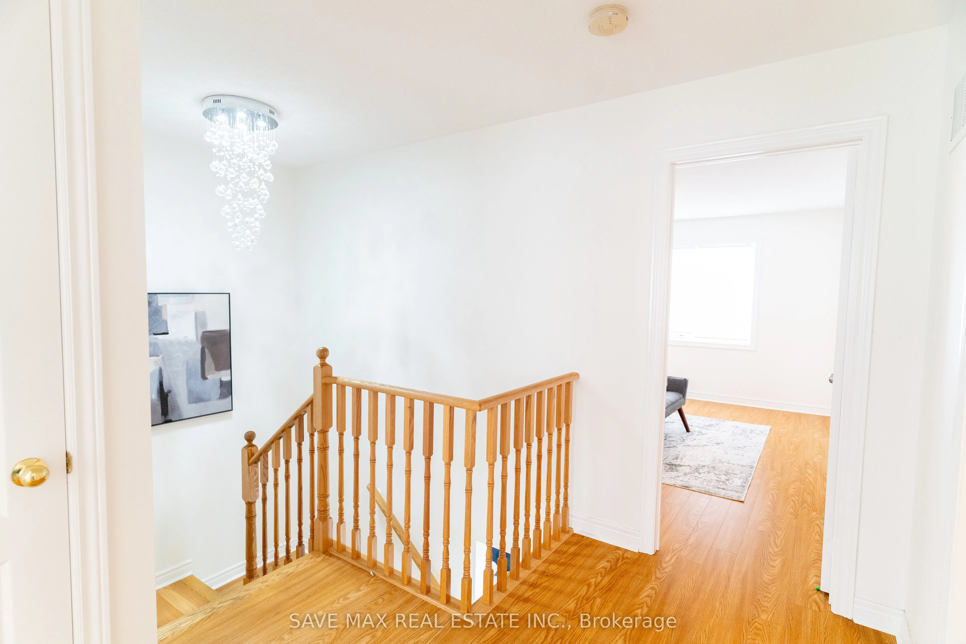 133 Weston Drive S