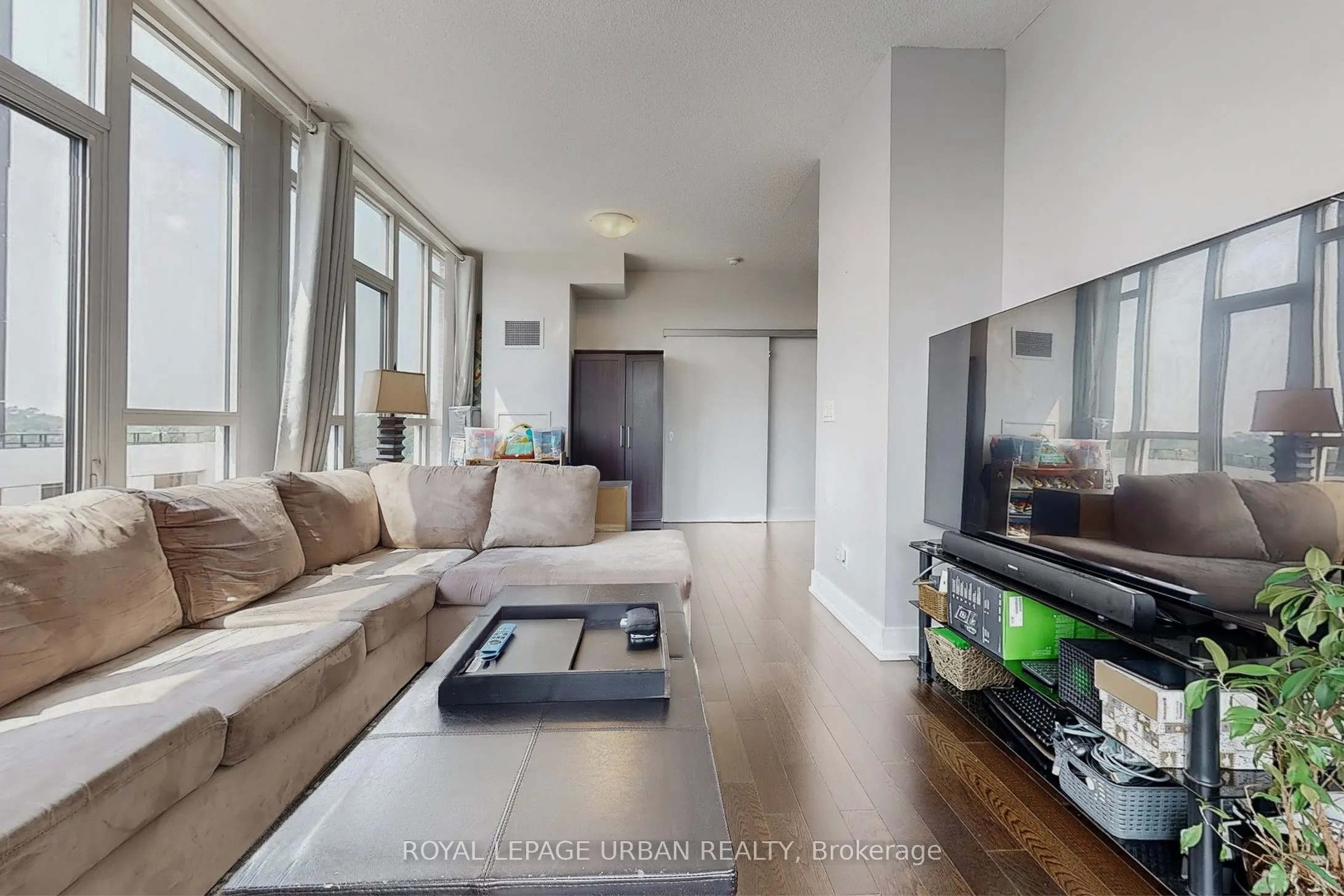 1638 Bloor Street W, #506