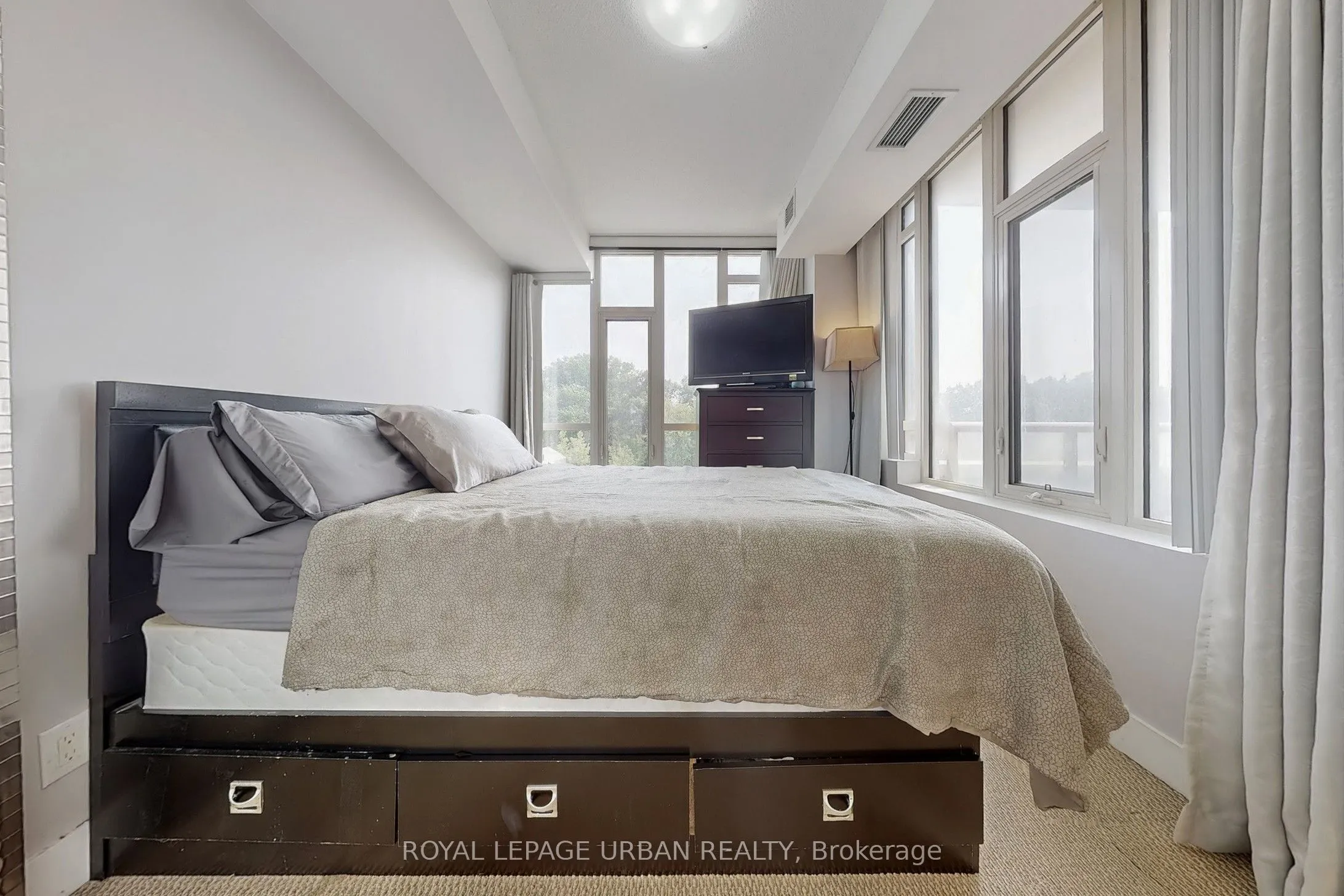 1638 Bloor Street W, #506