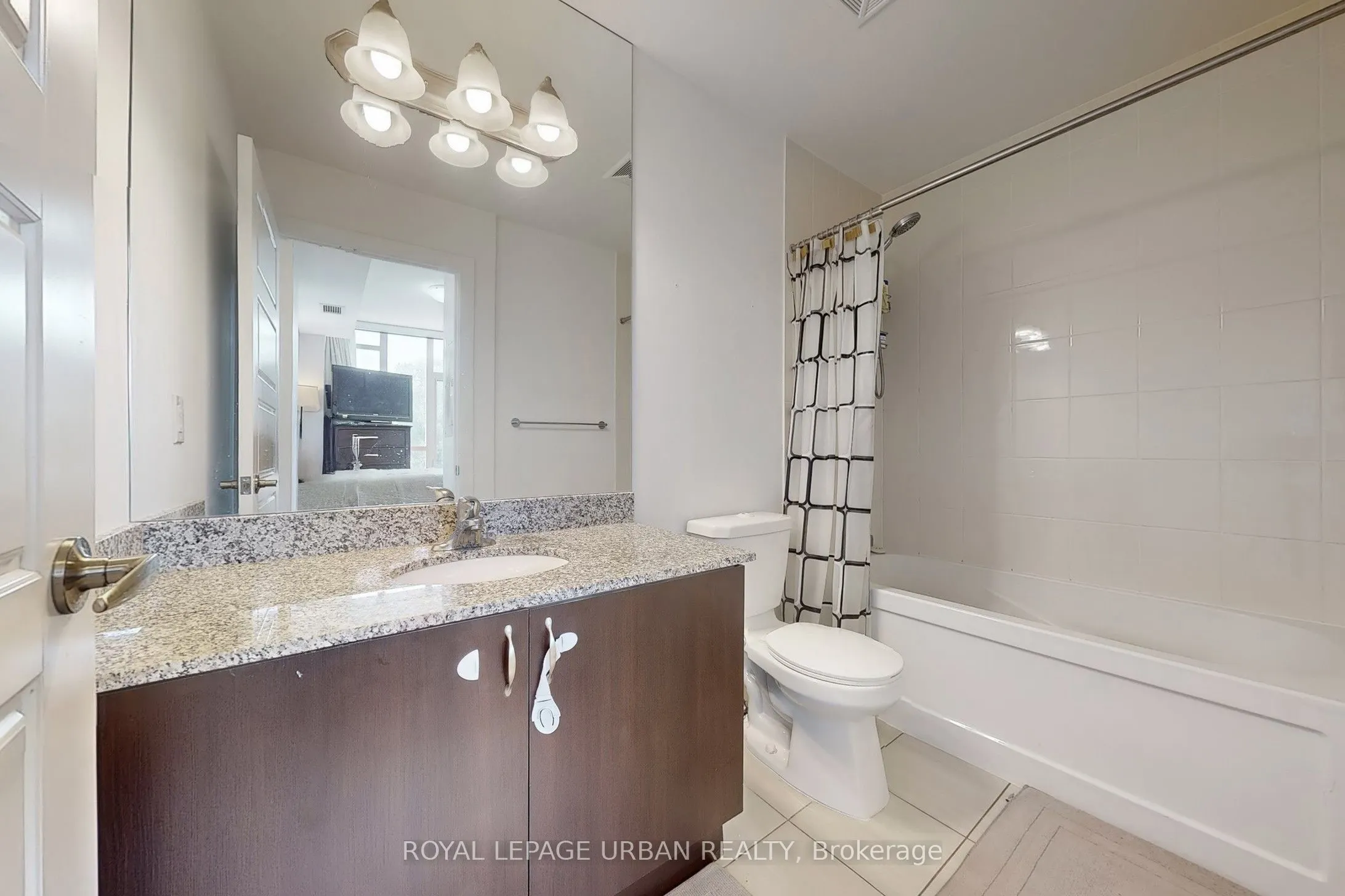 1638 Bloor Street W, #506