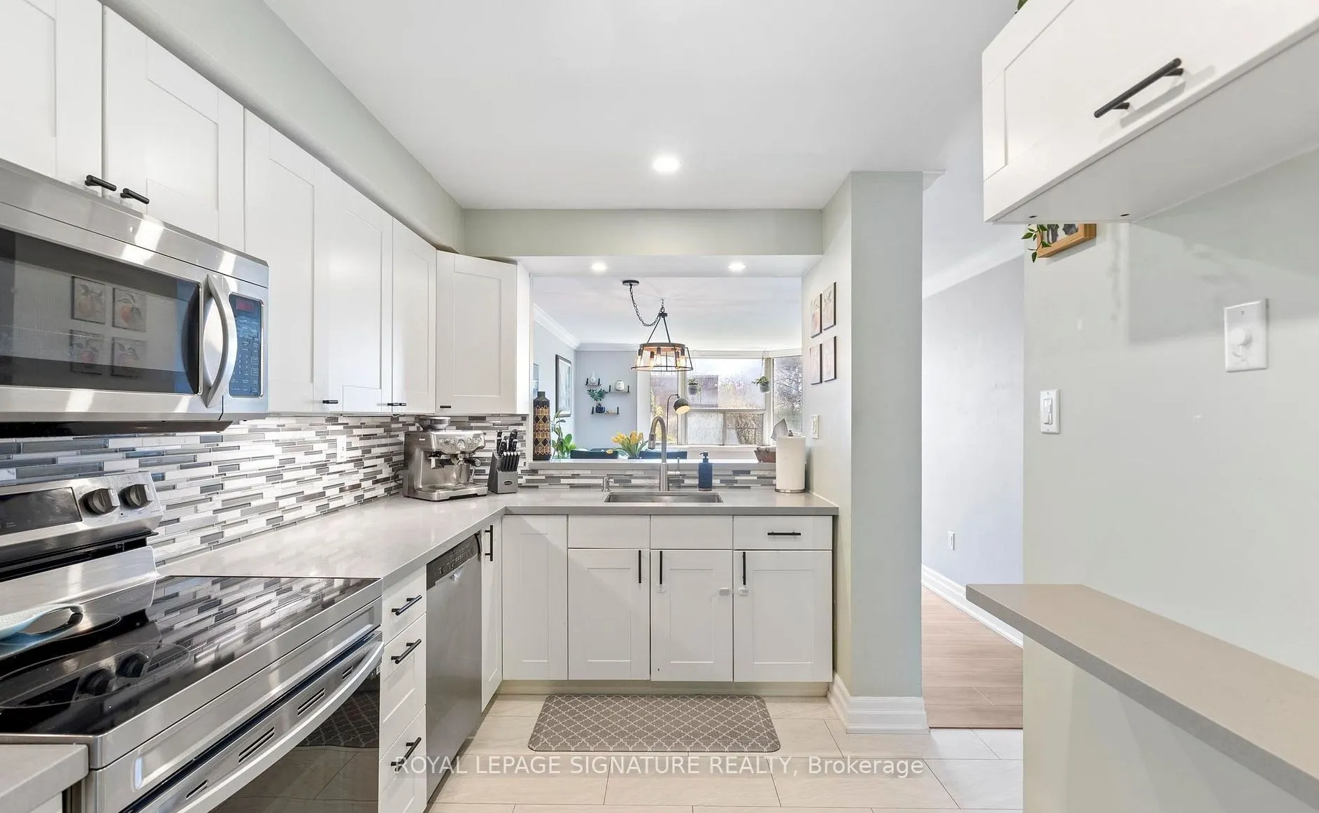 3845 Lake Shore Boulevard W, #102