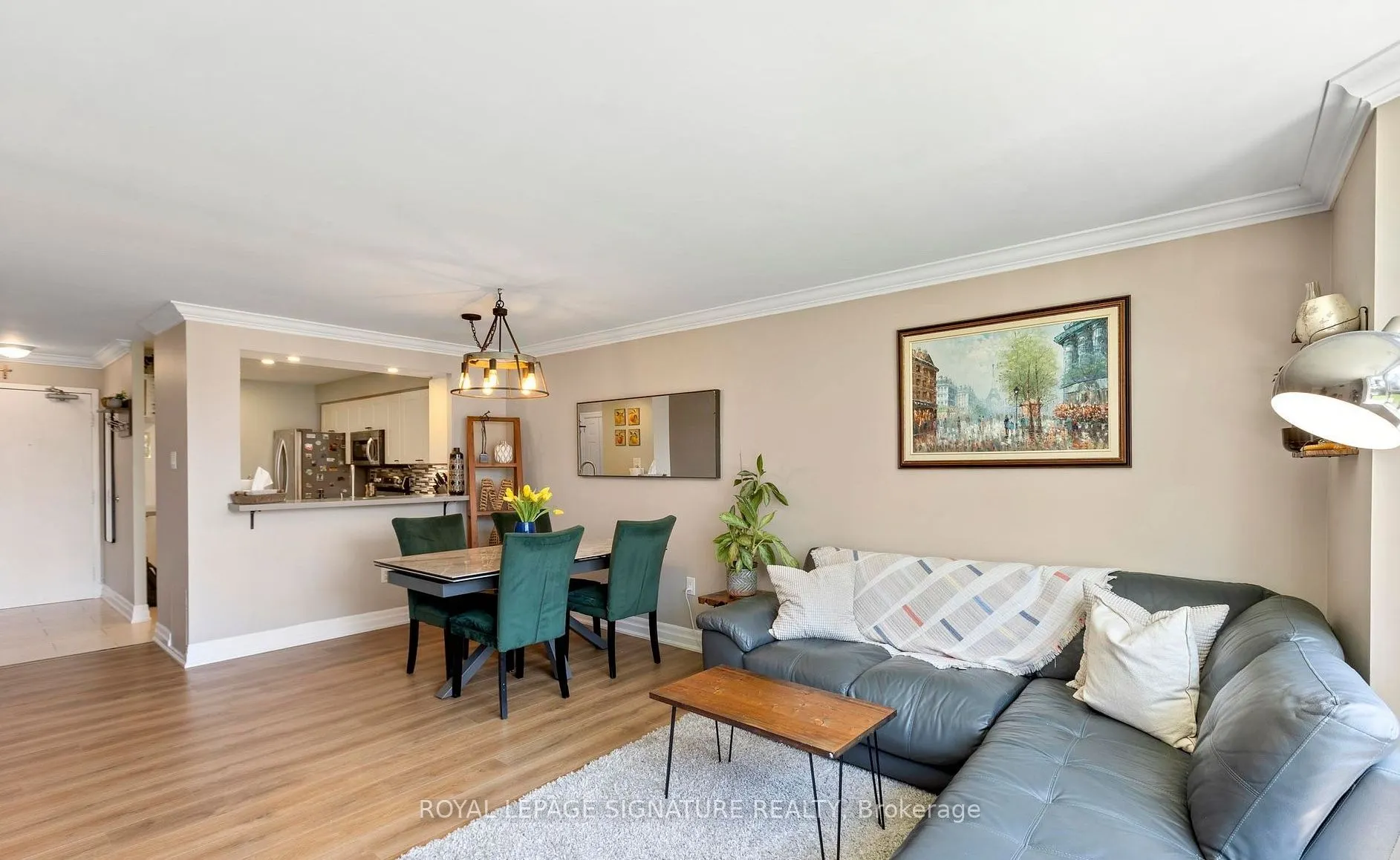 3845 Lake Shore Boulevard W, #102