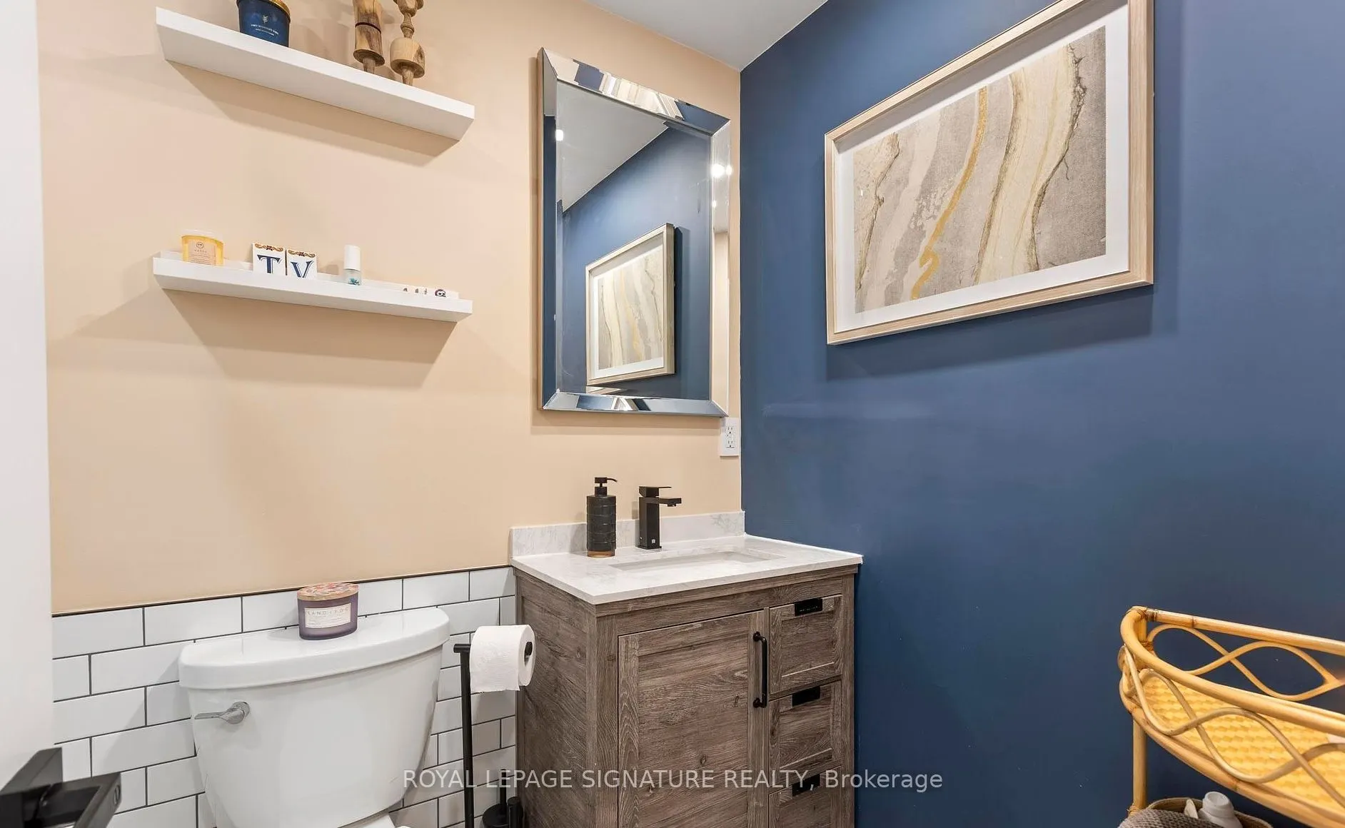 3845 Lake Shore Boulevard W, #102