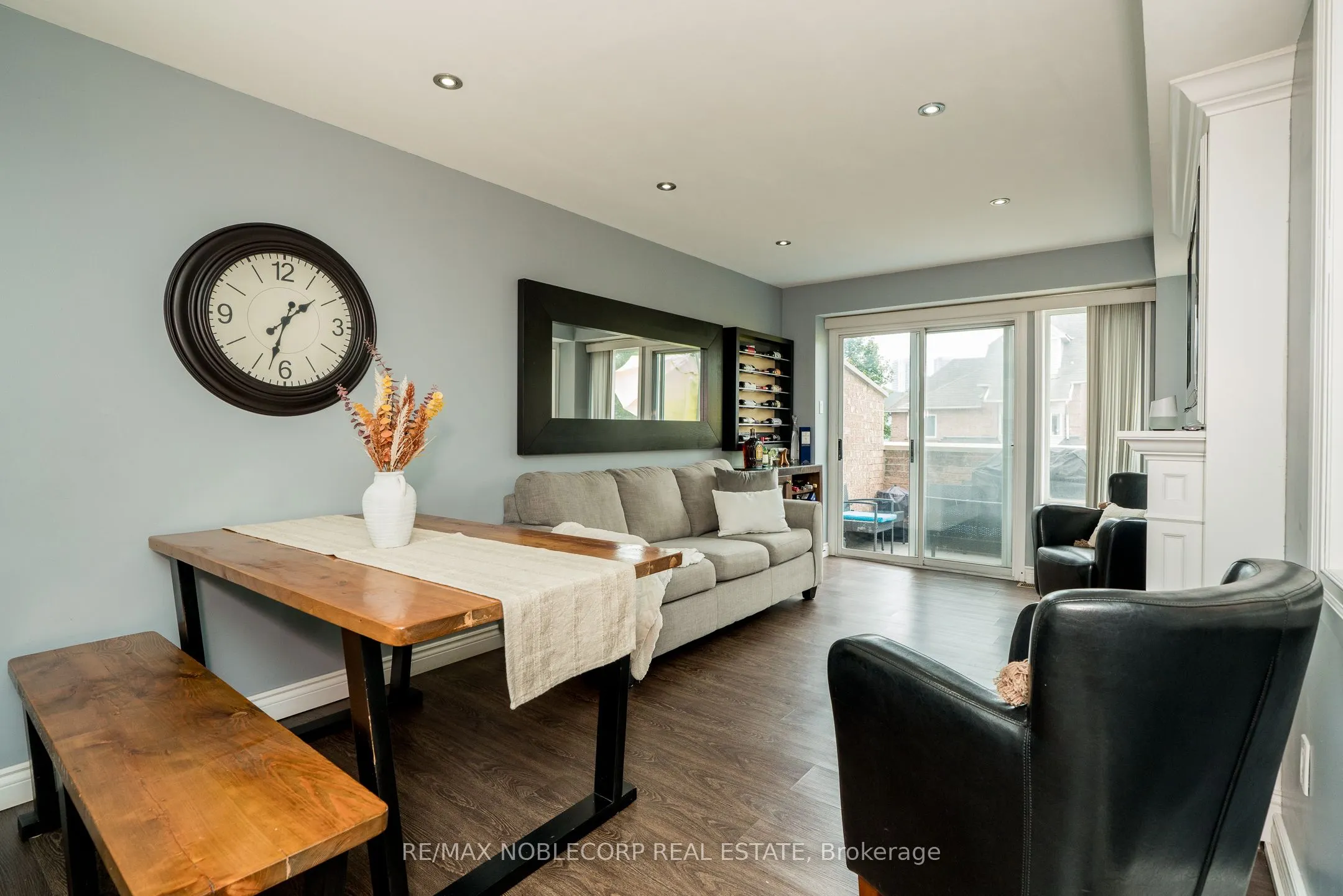 107 Bristol Road E, #100