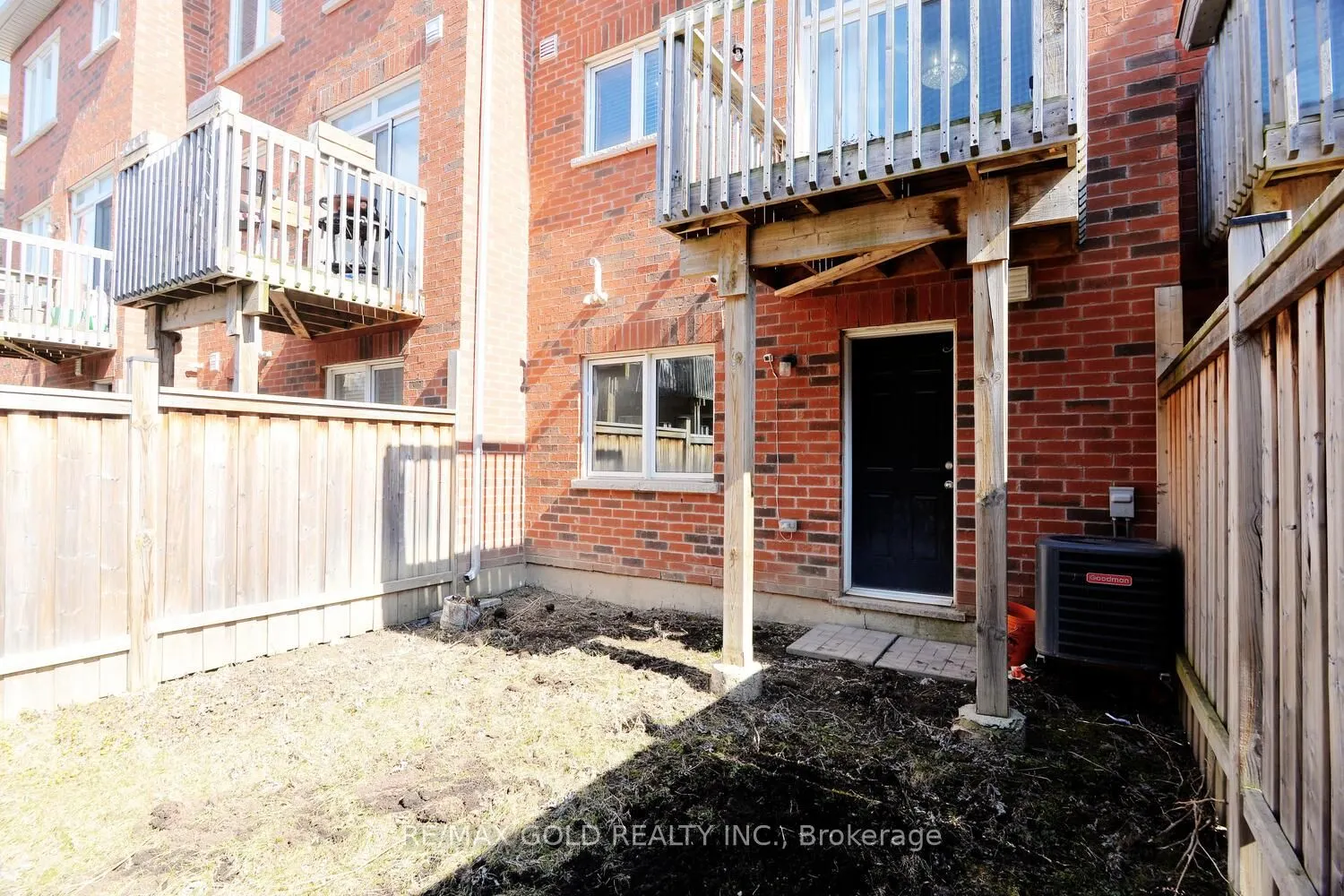 22 Cloudburst Road
