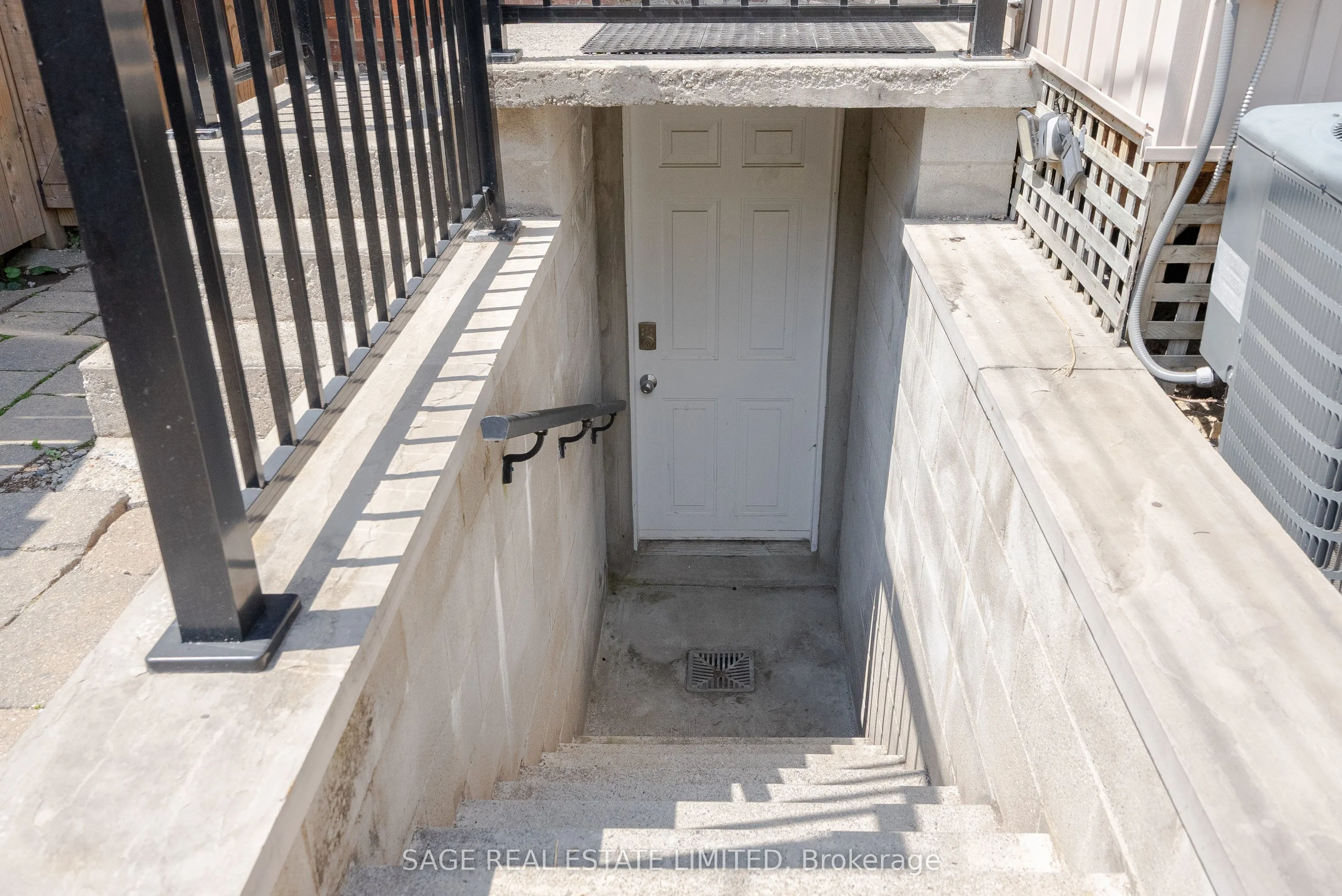 253 McRoberts Avenue
