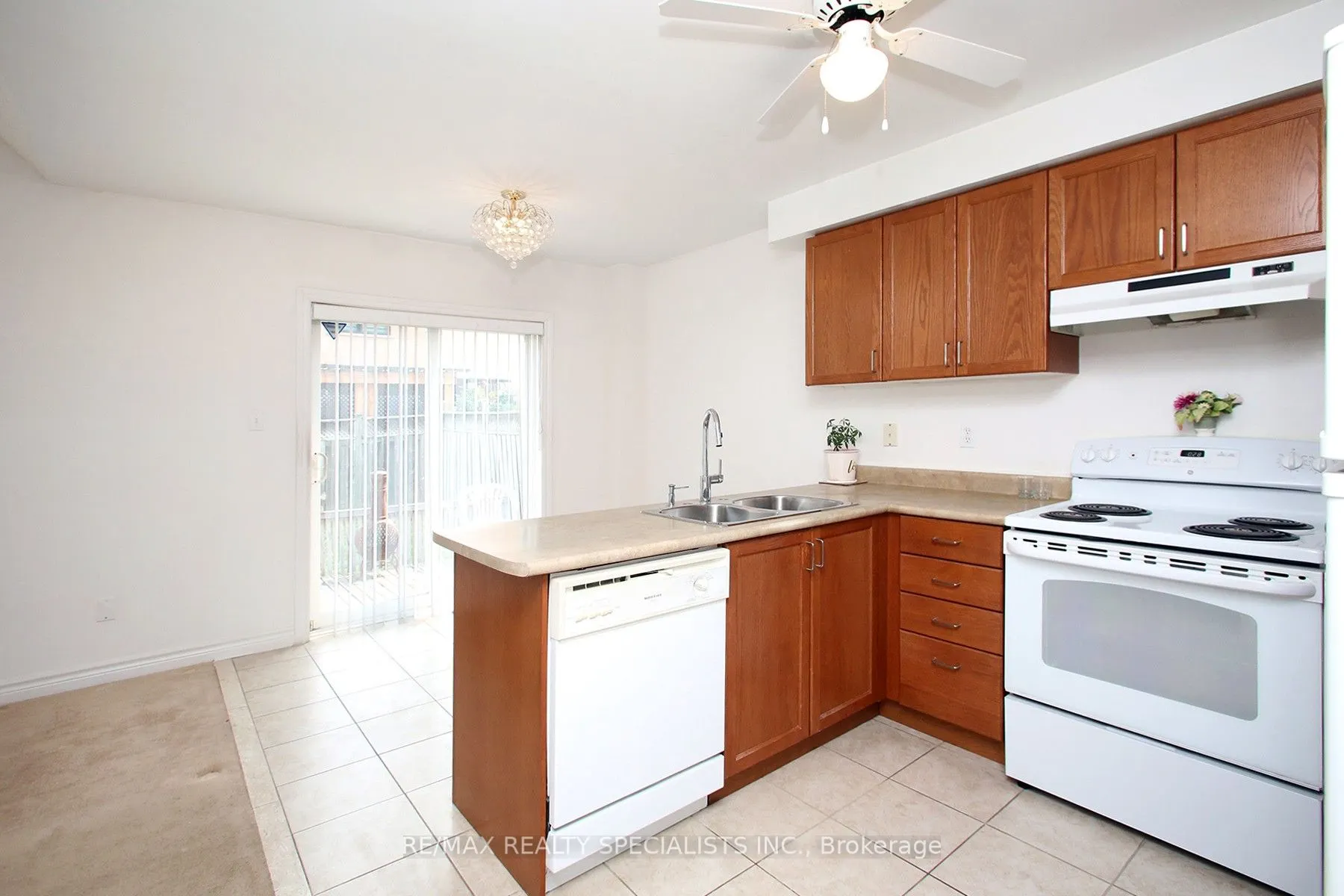 5 Todmorden Drive