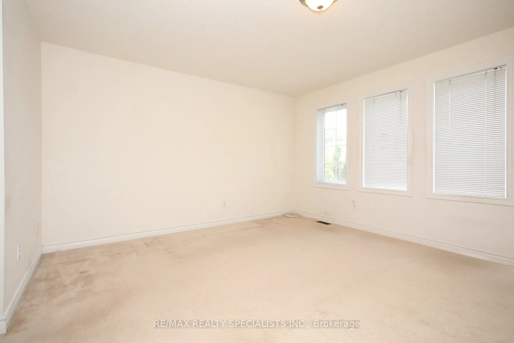 5 Todmorden Drive