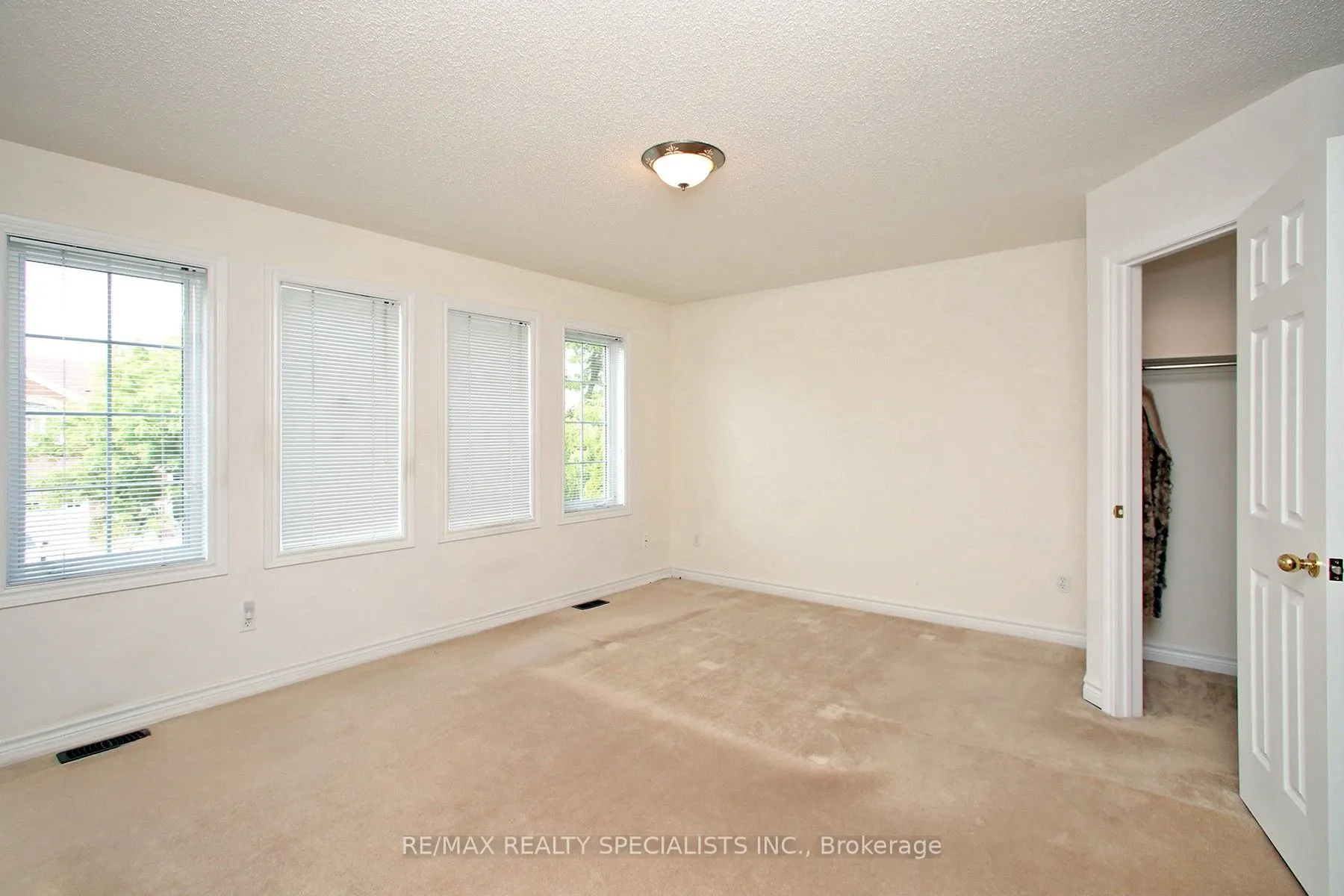 5 Todmorden Drive