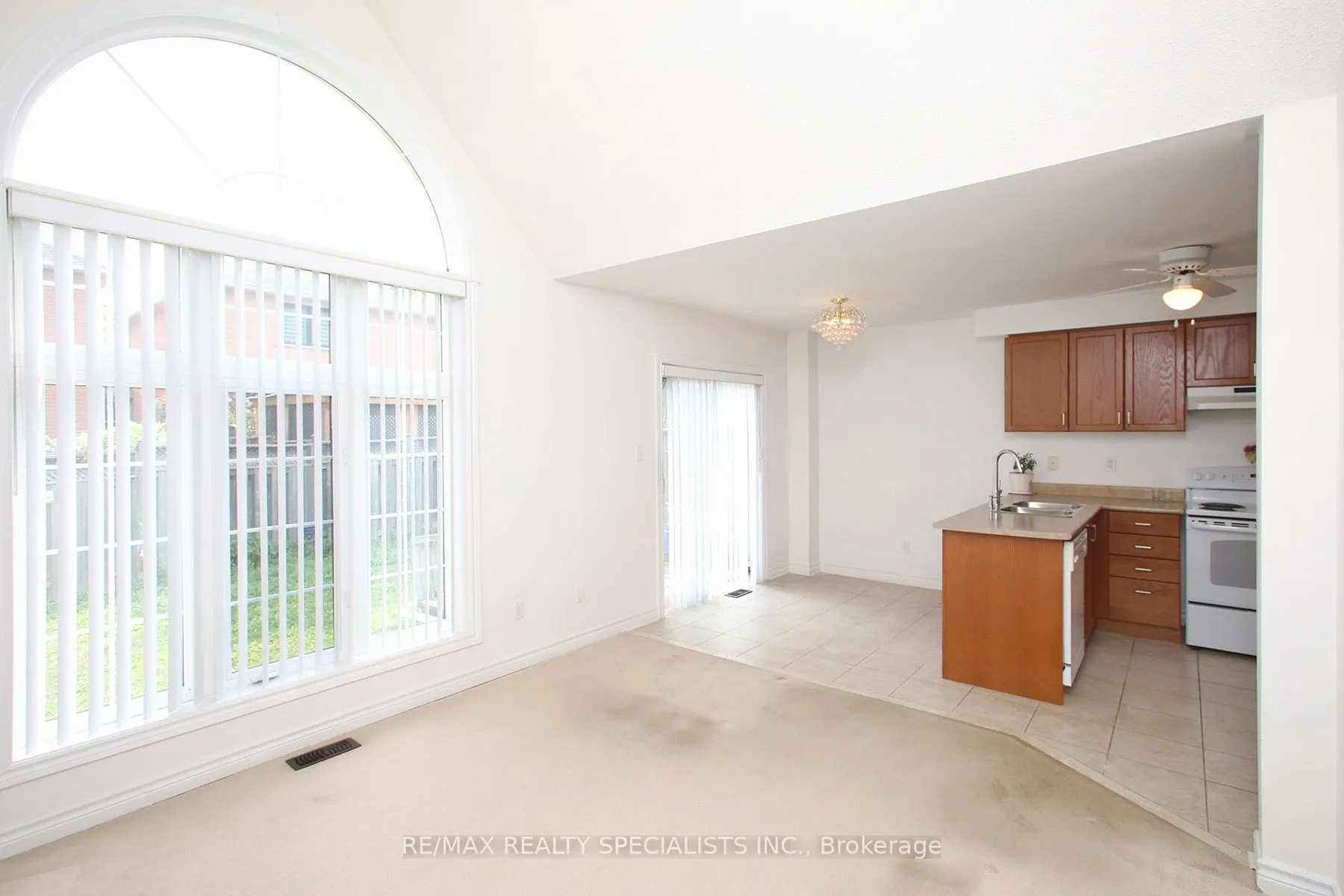 5 Todmorden Drive