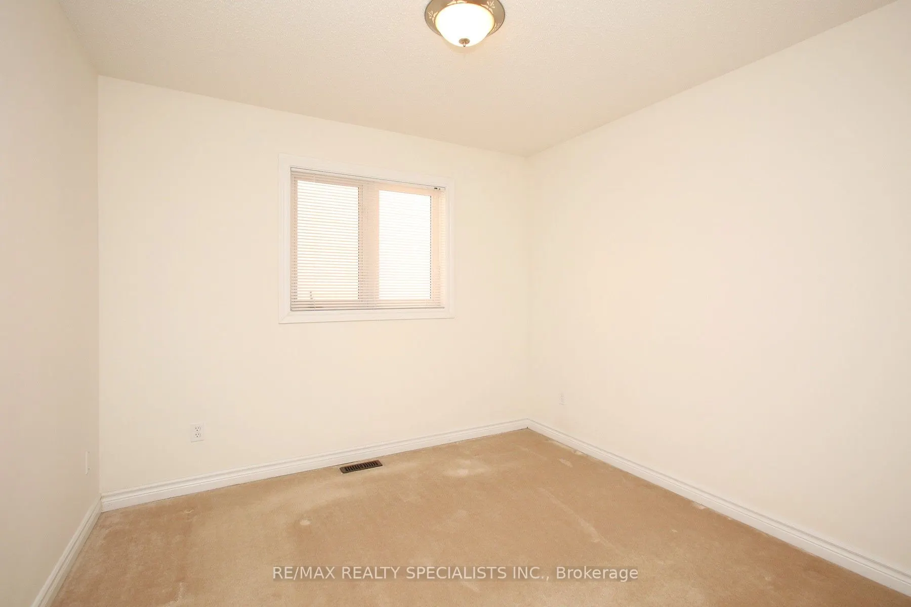 5 Todmorden Drive