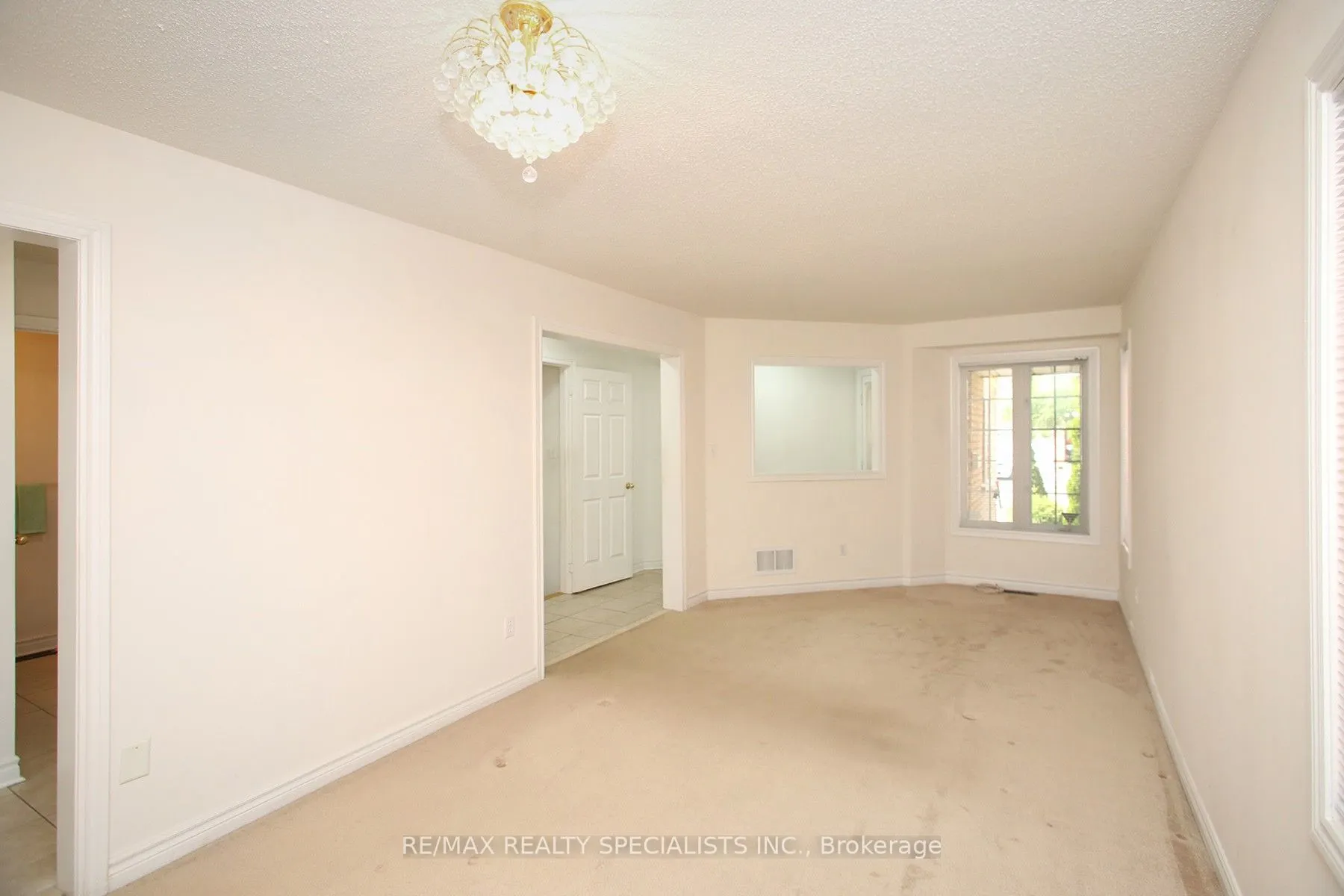 5 Todmorden Drive